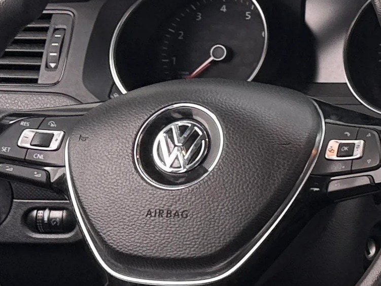 Thumbnail: 2016 Volkswagen Jetta - 5