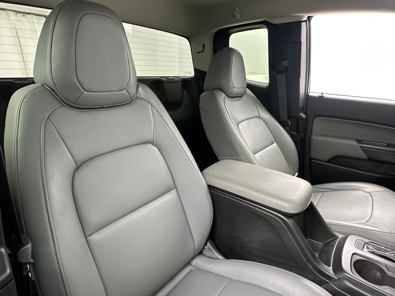 Thumbnail: 2016 GMC Canyon - 2