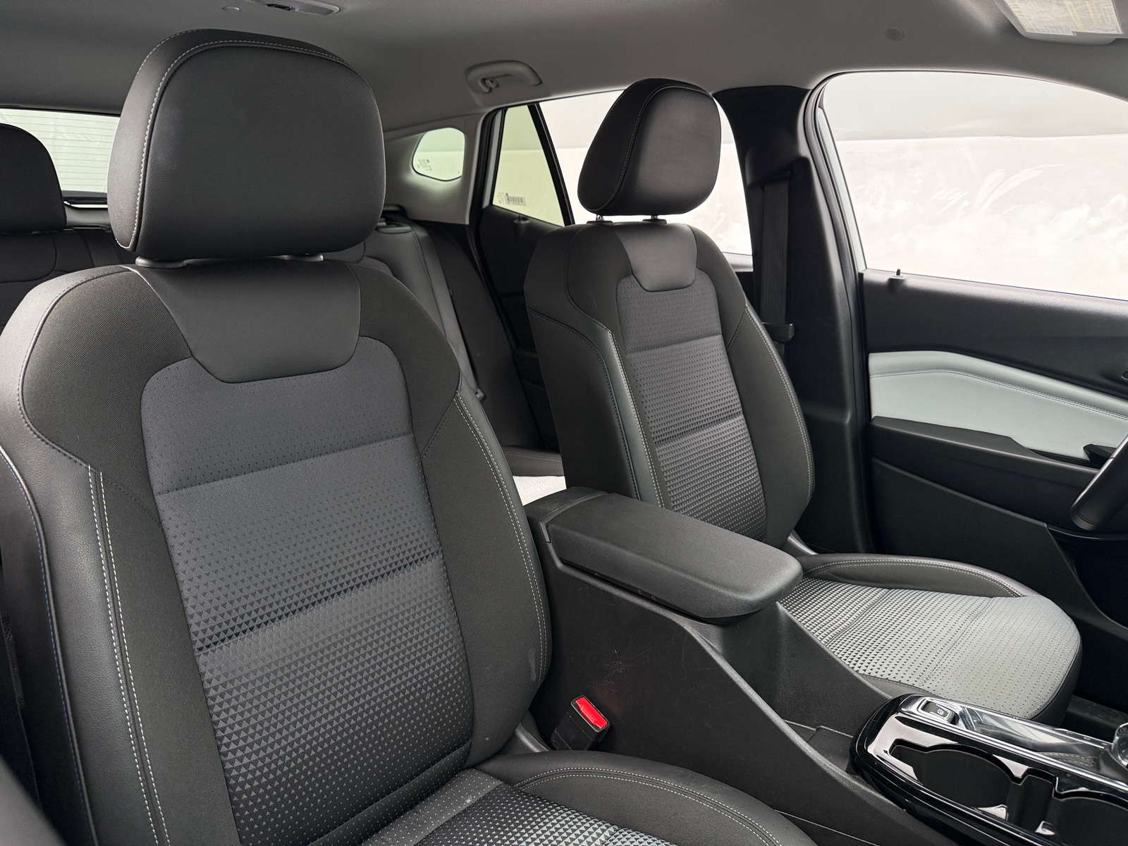 Thumbnail: 2025 Chevrolet Trax - 2