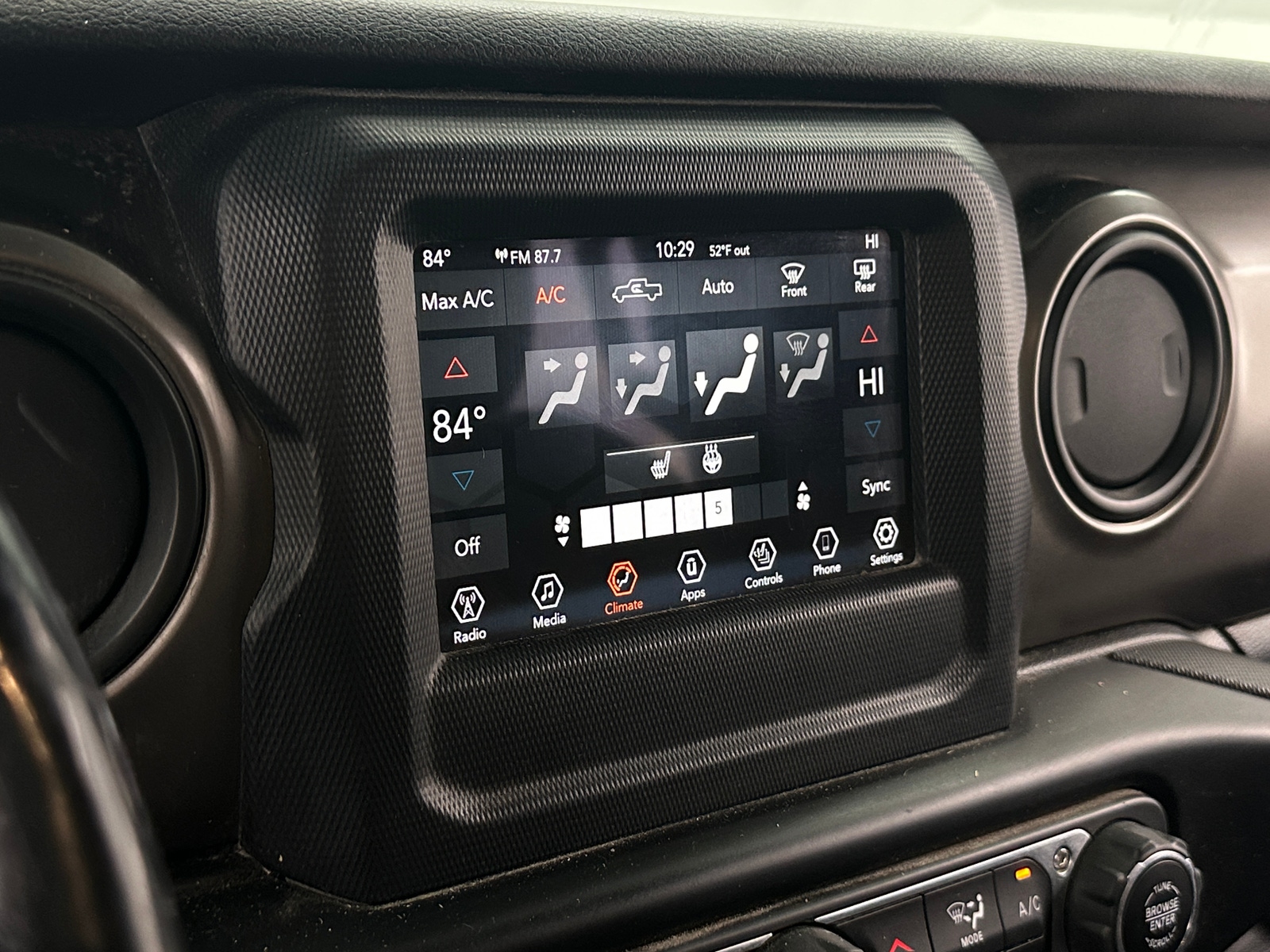 Thumbnail: 2020 Jeep Gladiator - 4