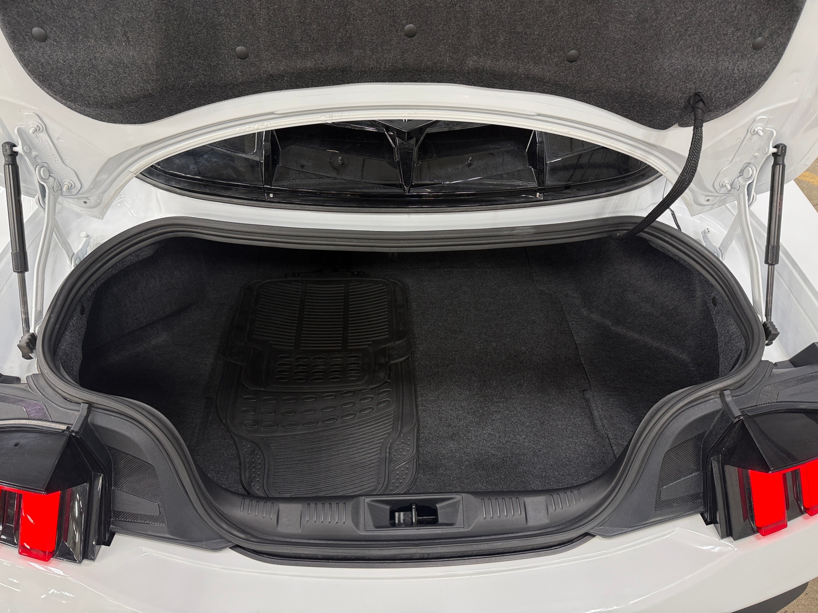 Thumbnail: 2025 Ford Mustang - 5