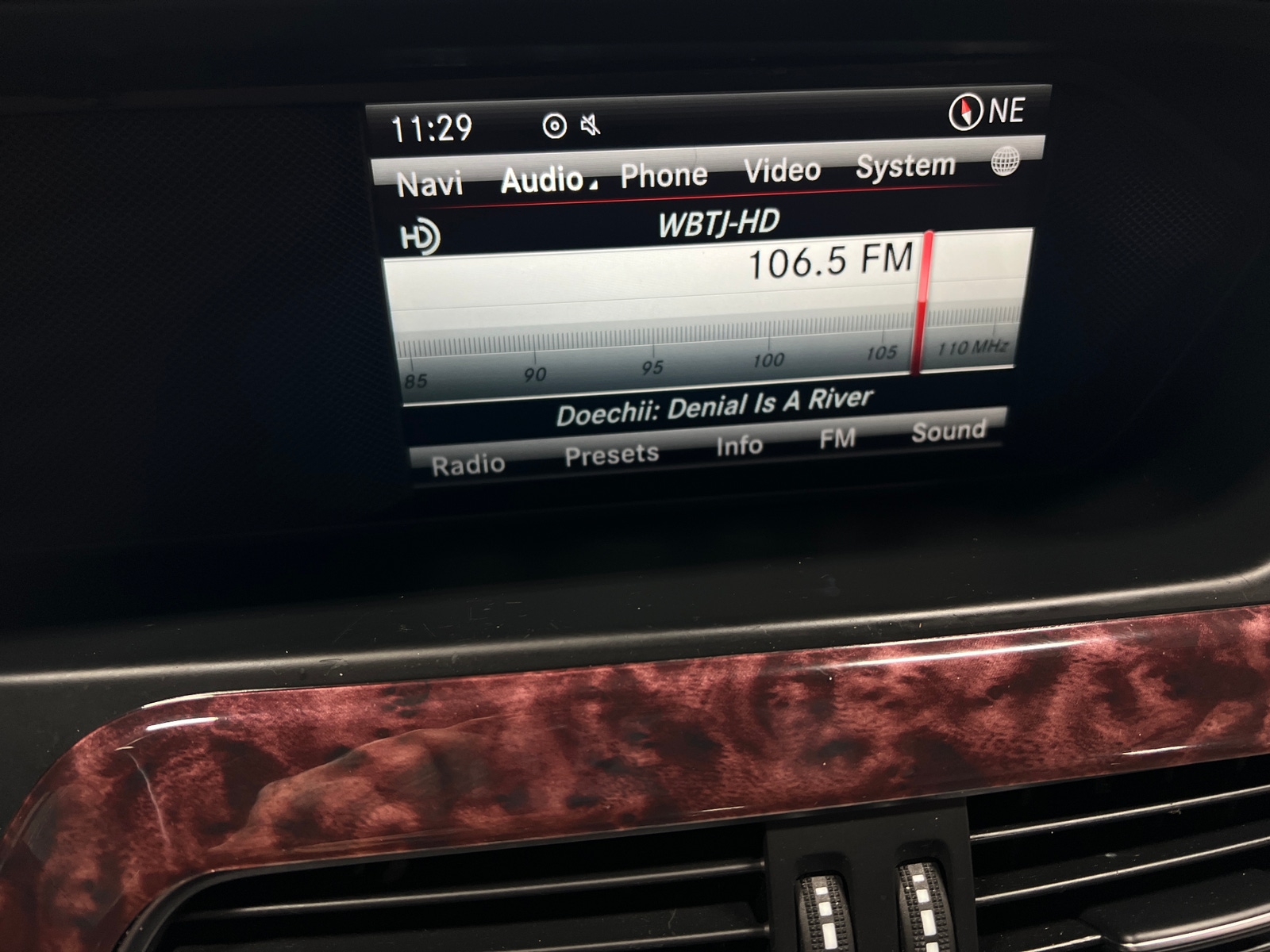 Thumbnail: 2013 Mercedes-Benz C-Class - 3