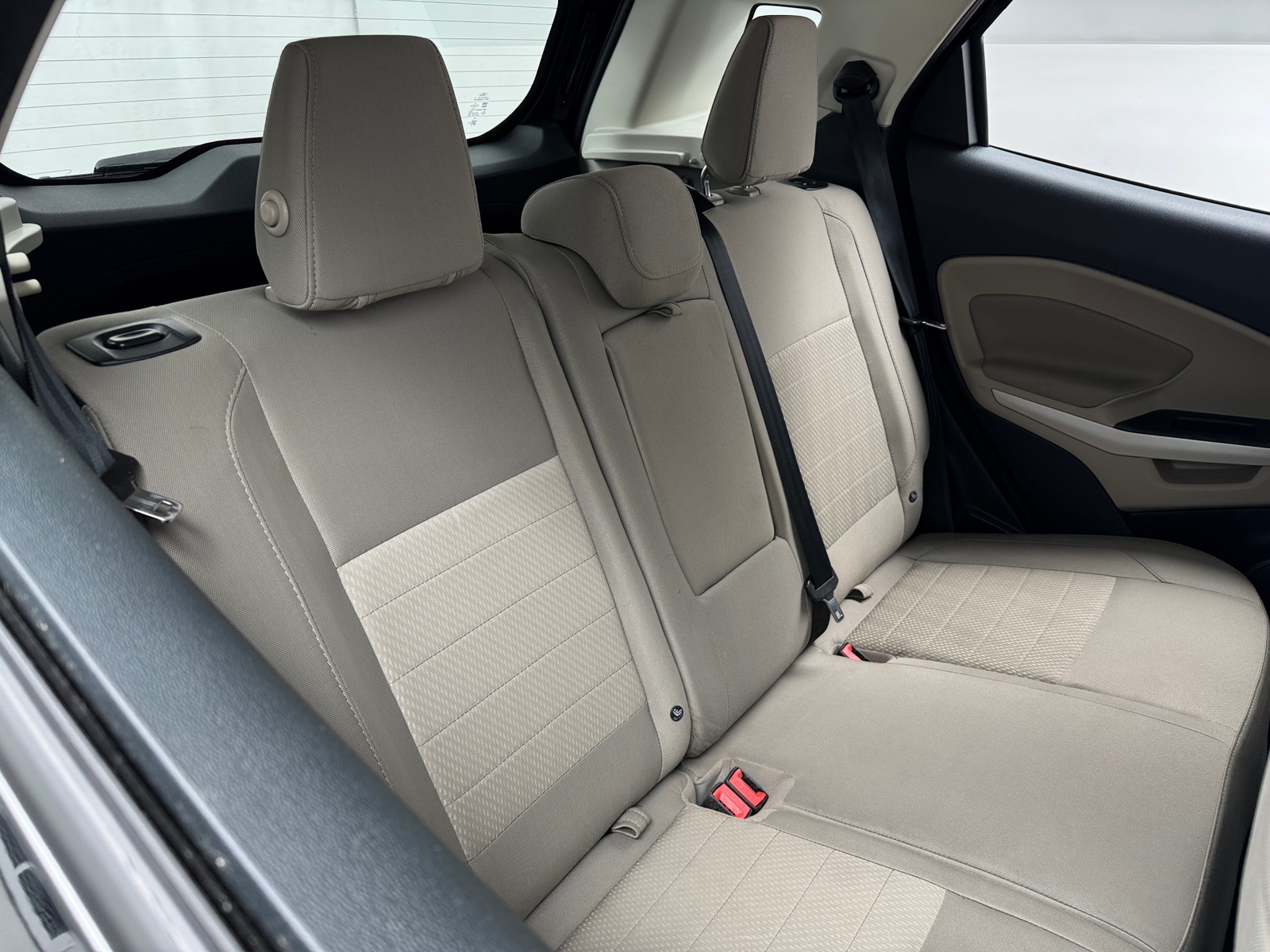 Thumbnail: 2022 Ford EcoSport - 6