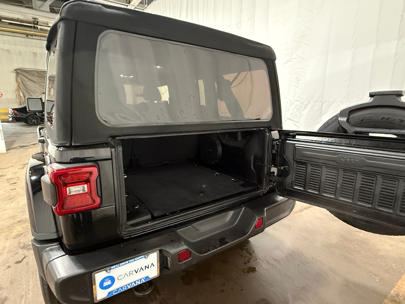 Thumbnail: 2020 Jeep Wrangler - 7