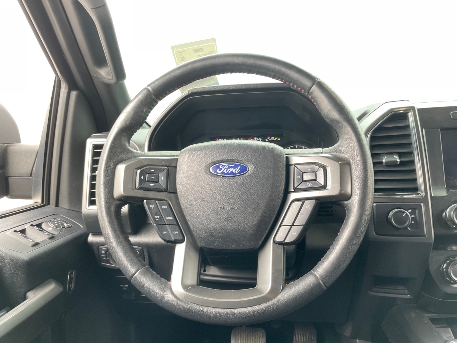 Thumbnail: 2020 Ford Econoline - 5