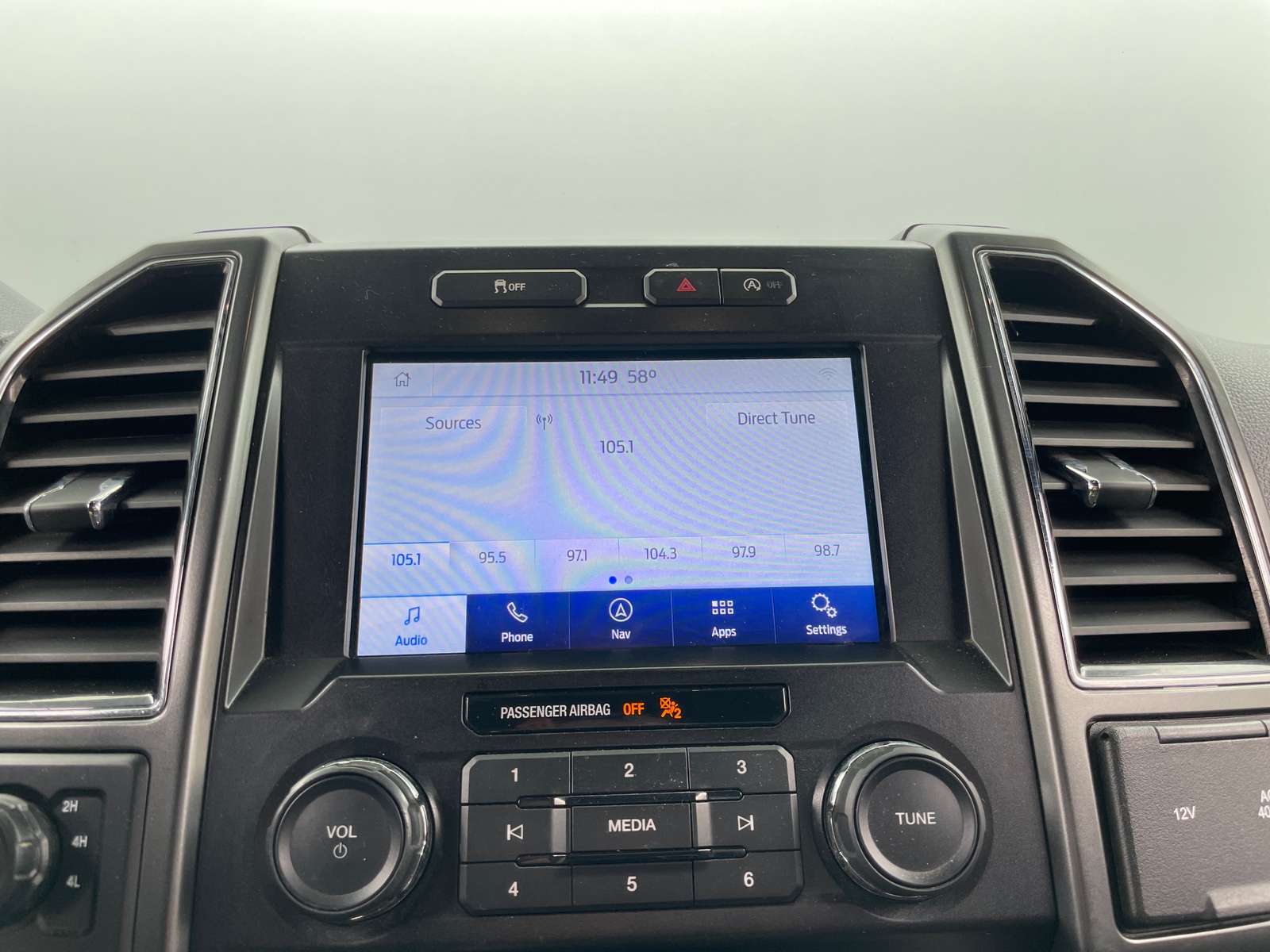 Thumbnail: 2020 Ford Econoline - 4