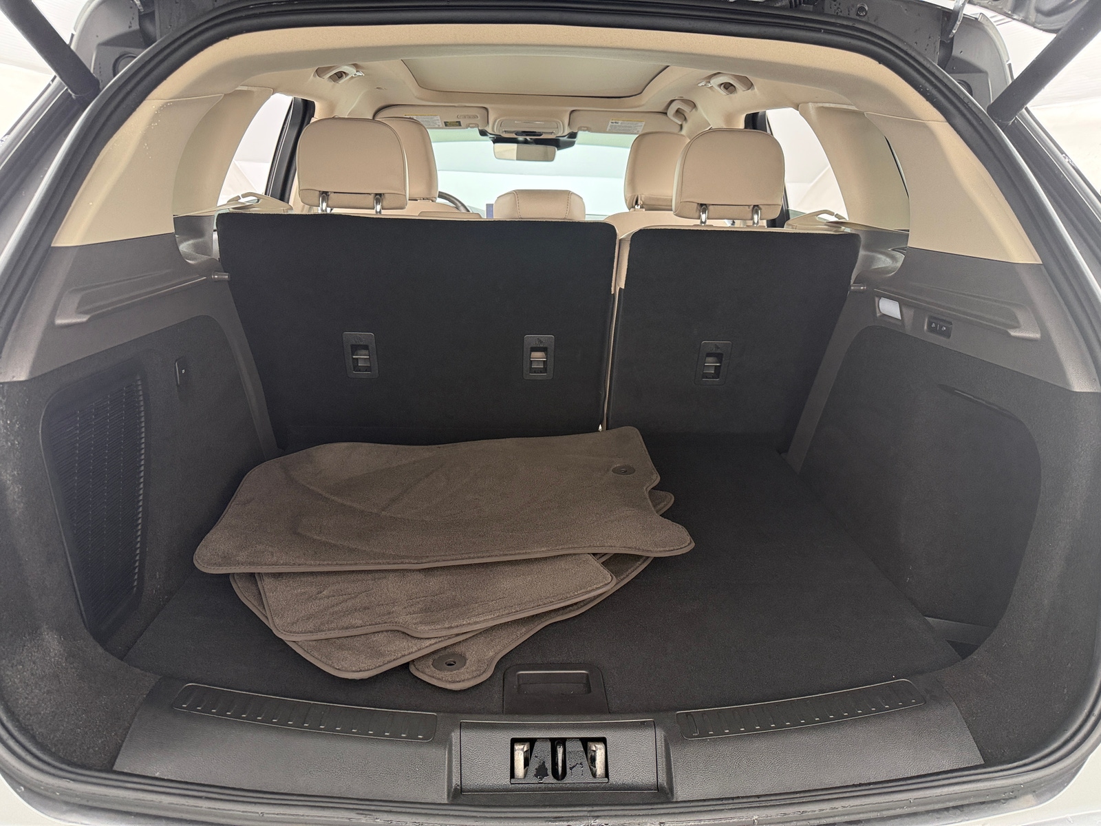 Thumbnail: 2024 Lincoln Corsair - 6