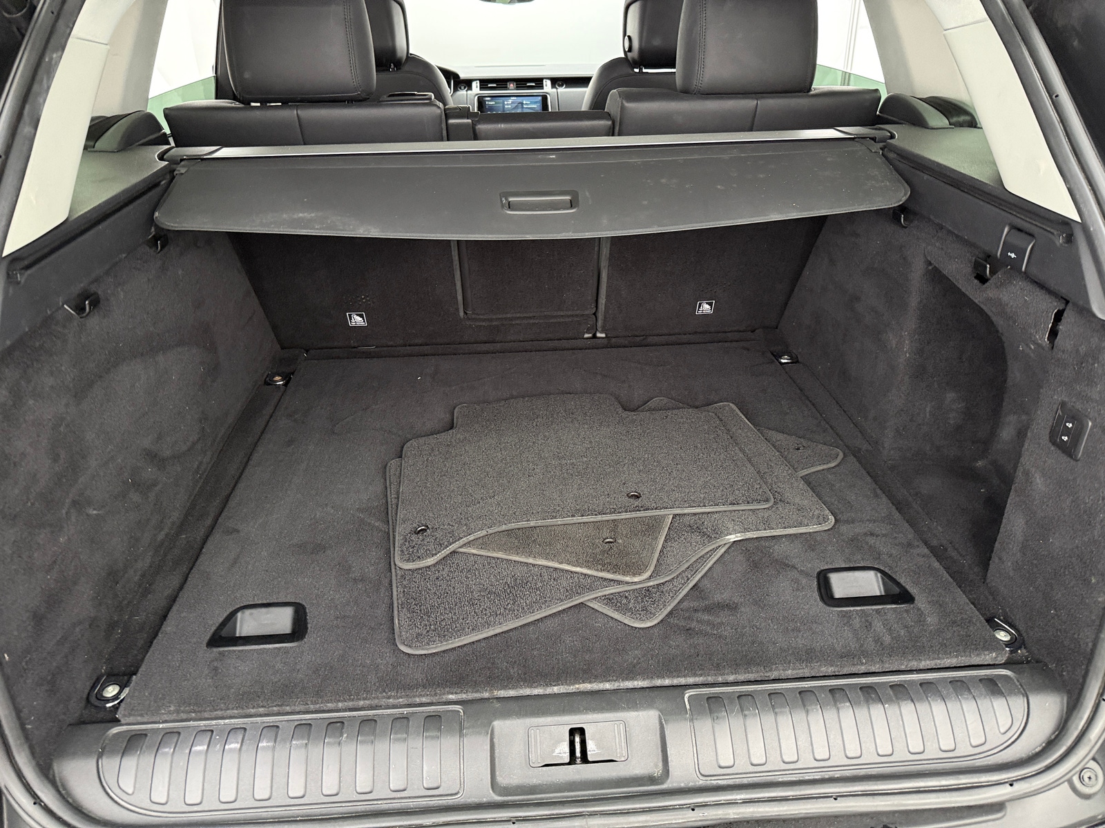 Thumbnail: 2019 Land Rover Range Rover Sport - 6