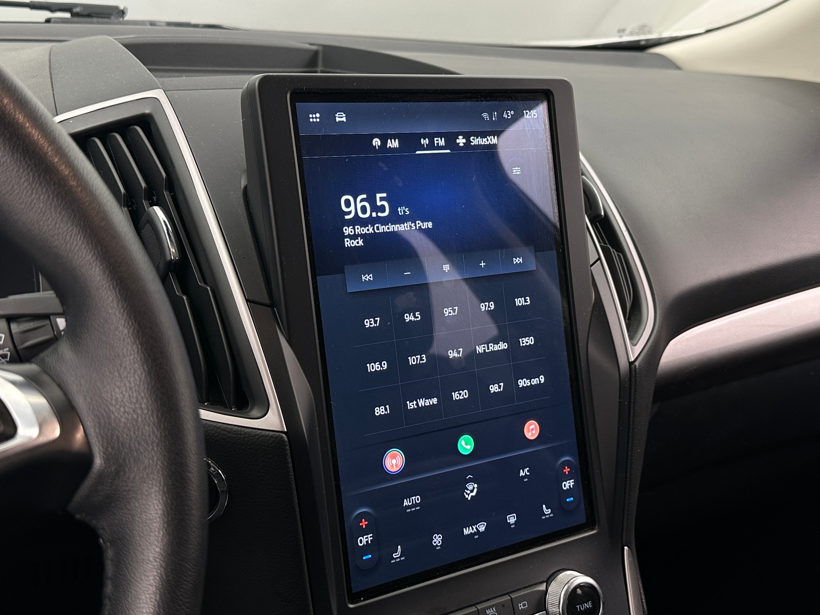 Thumbnail: 2024 Ford Edge - 3