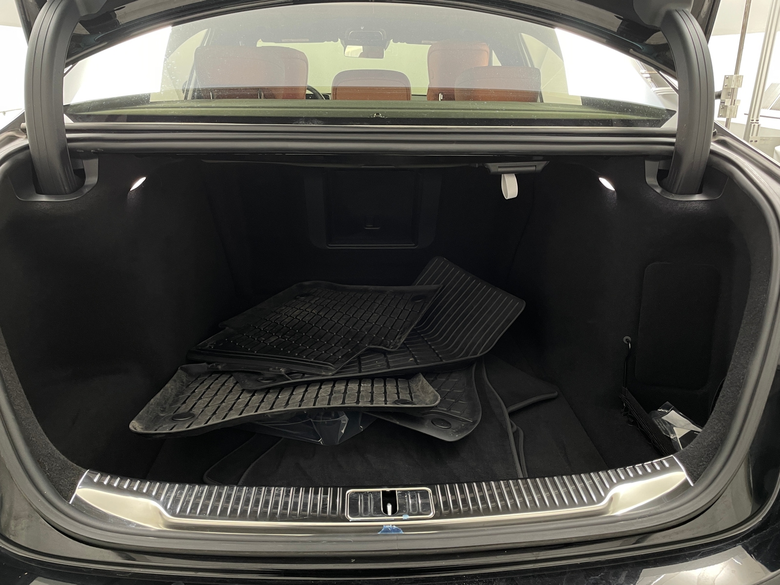 Thumbnail: 2022 Mercedes-Benz S-Class - 6