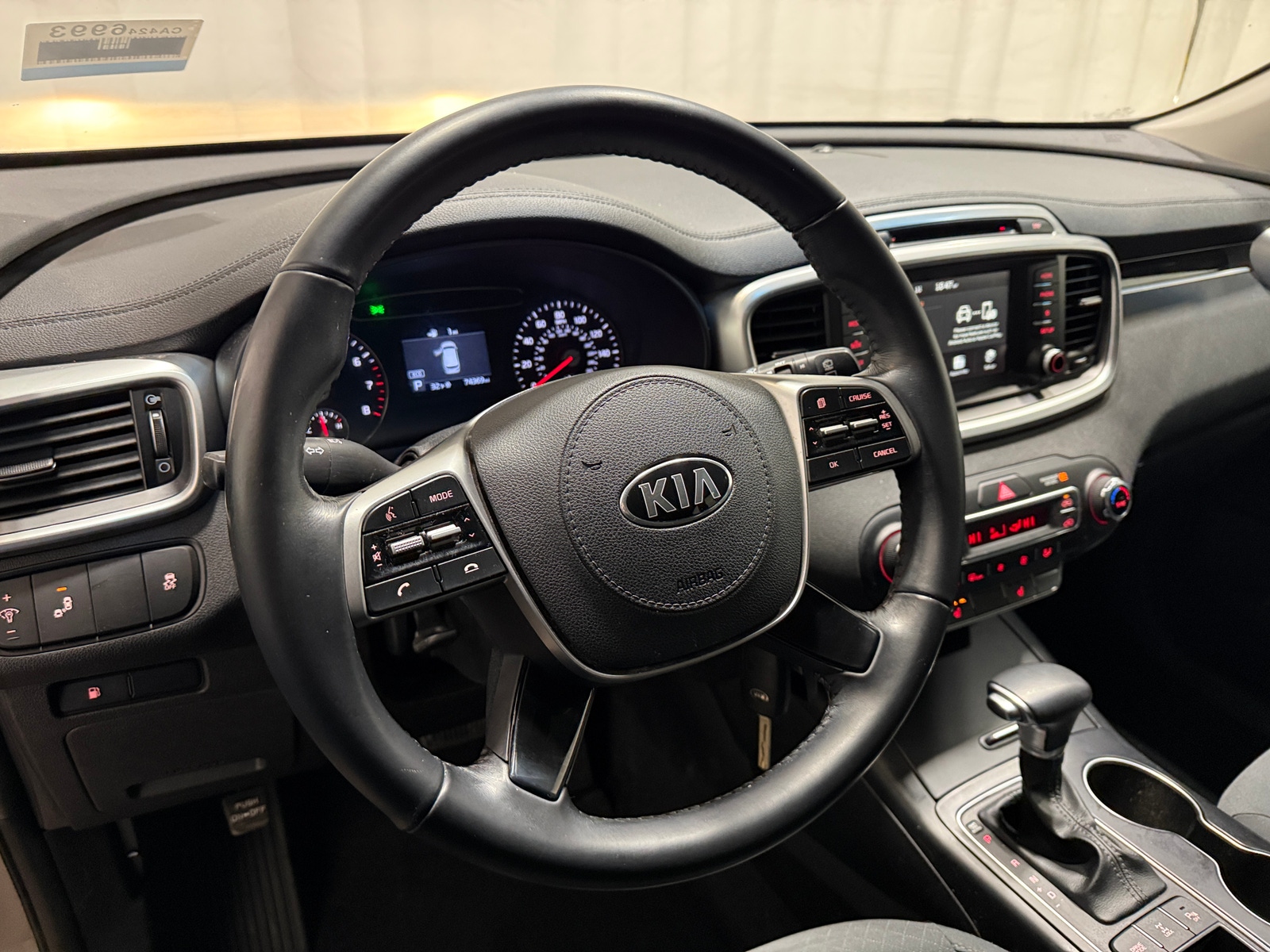 Thumbnail: 2019 Kia Sorento - 5