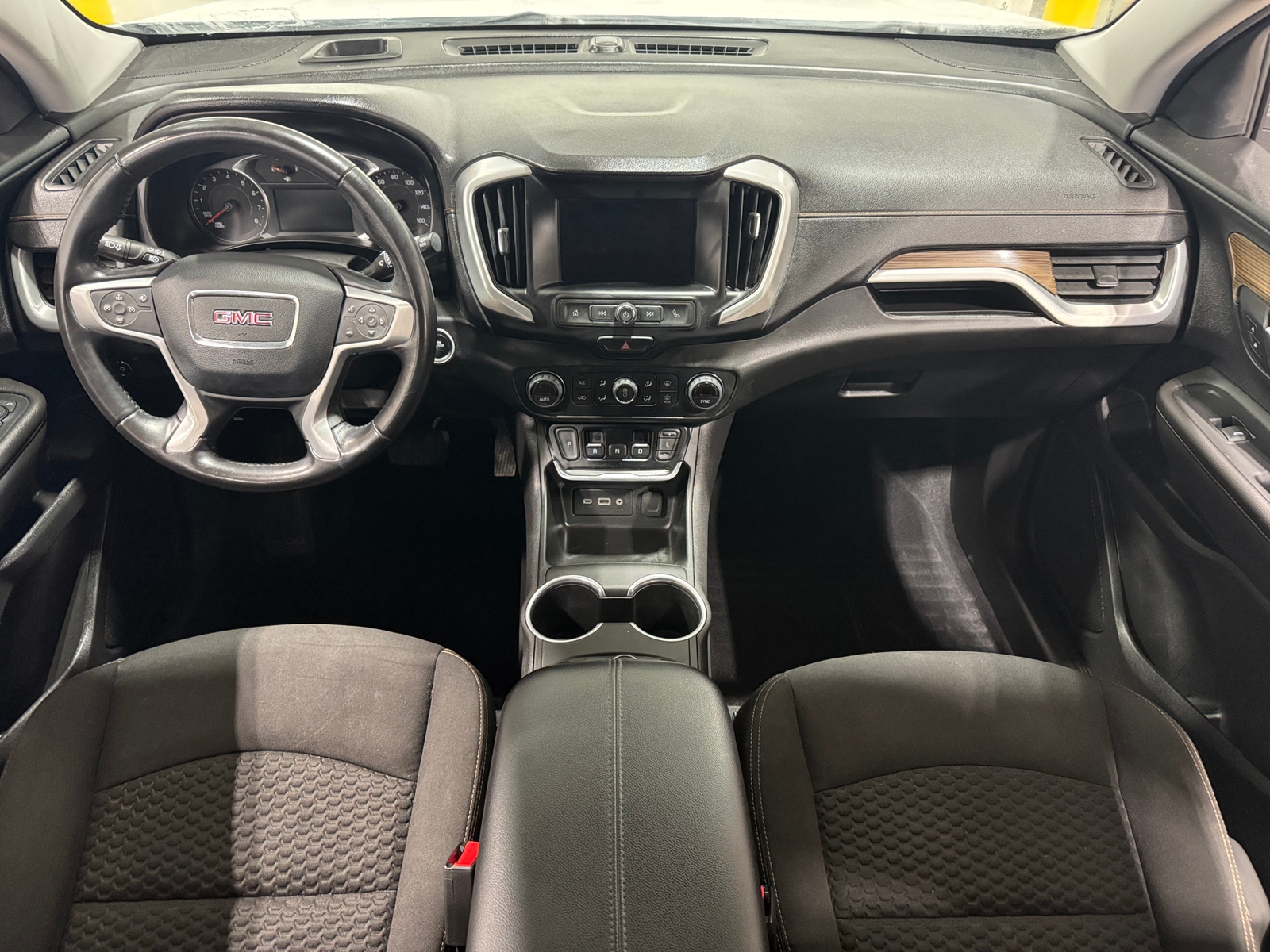 Thumbnail: 2021 GMC Terrain - 3