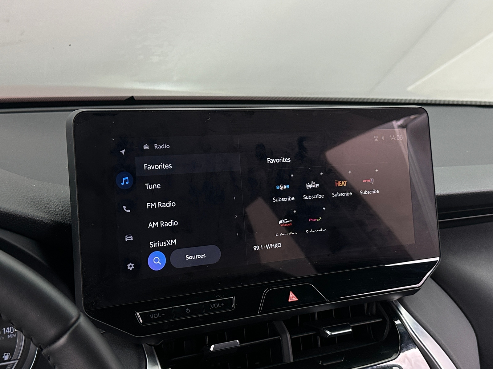 Thumbnail: 2024 Toyota Venza - 3