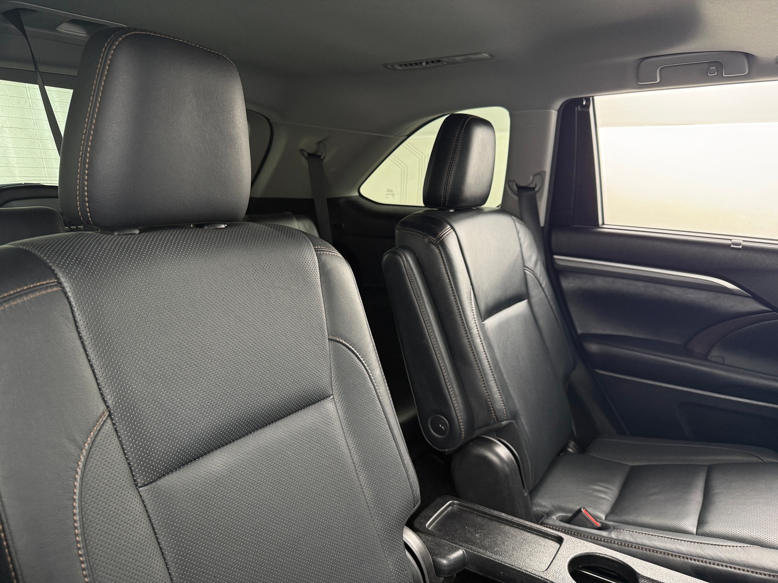 Thumbnail: 2017 Toyota Highlander - 5