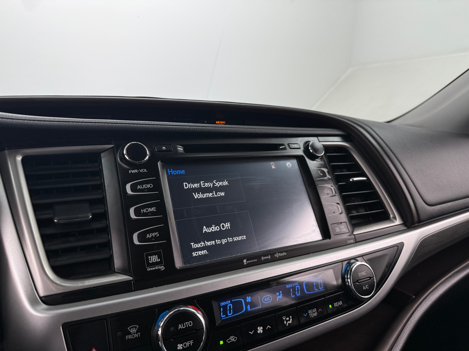 Thumbnail: 2017 Toyota Highlander - 3