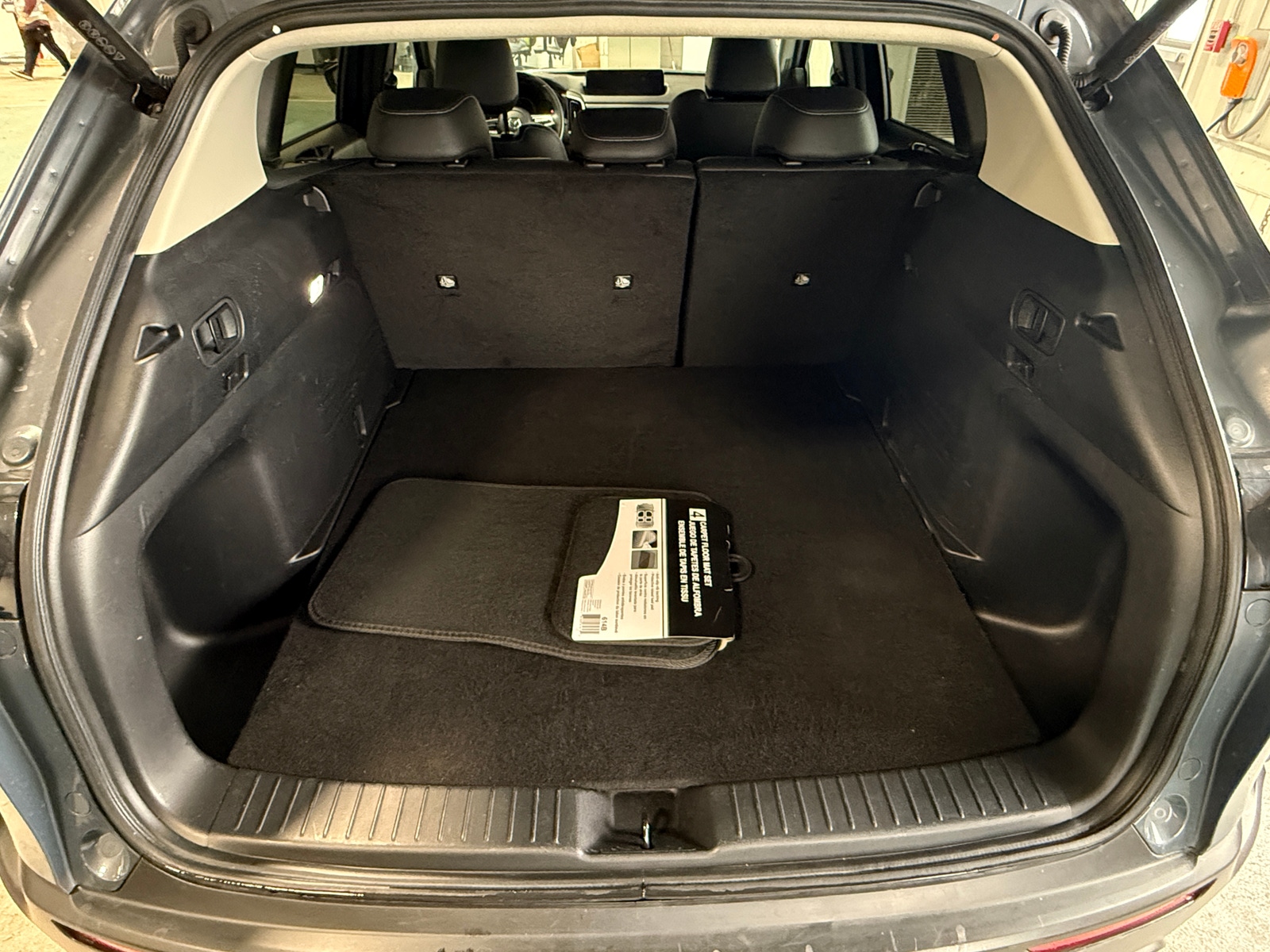 Thumbnail: 2025 Mazda CX-50 - 6