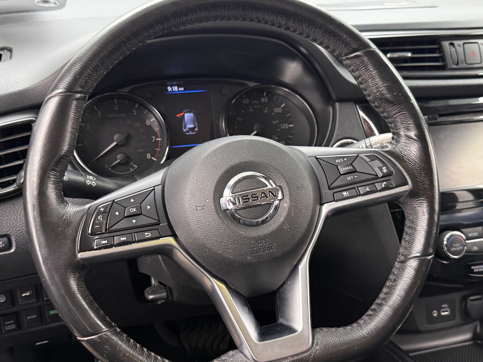 Thumbnail: 2018 Nissan Rogue - 4