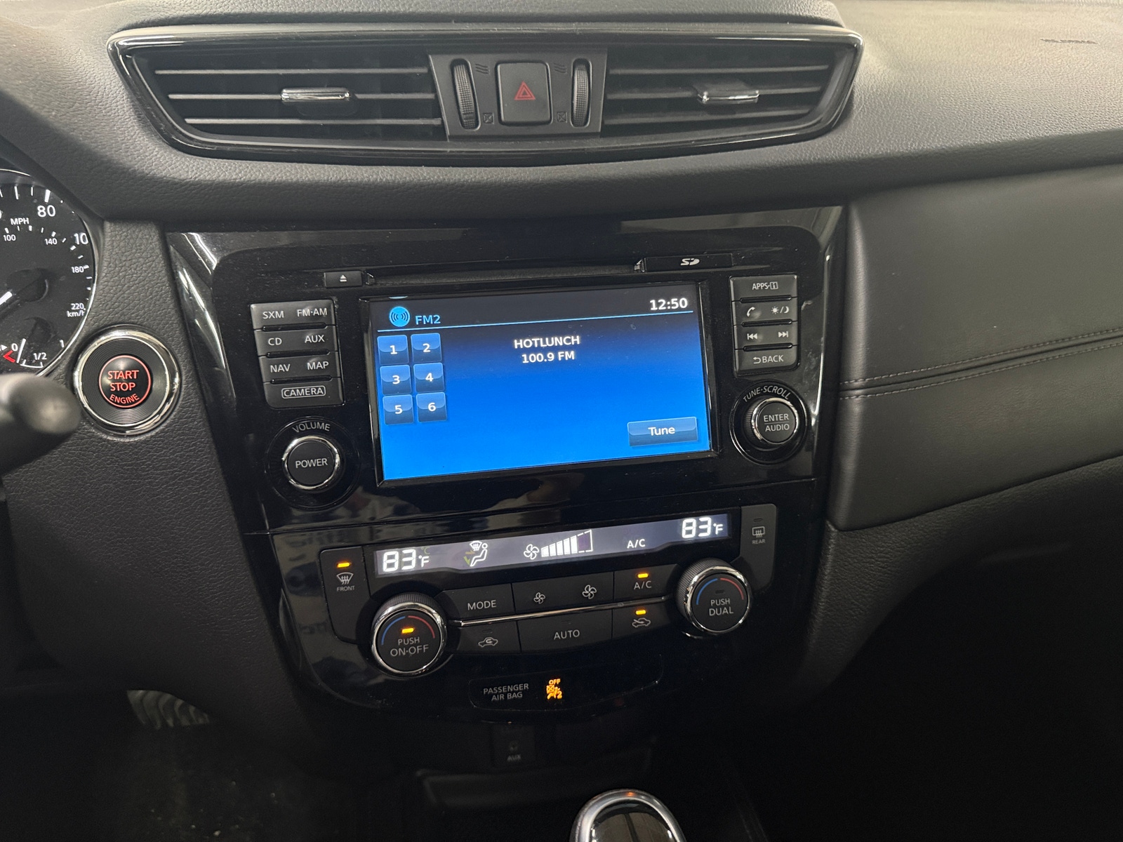 Thumbnail: 2017 Nissan Rogue - 3