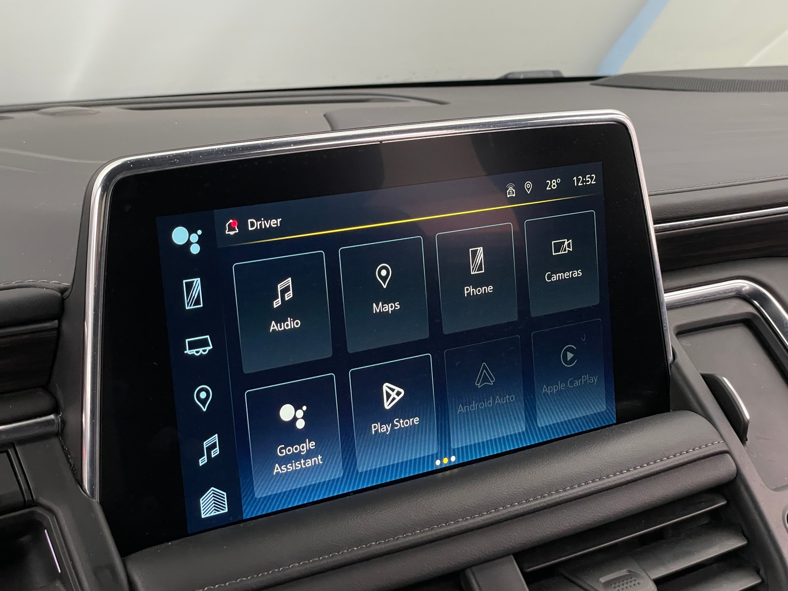 Thumbnail: 2024 Chevrolet Tahoe - 3