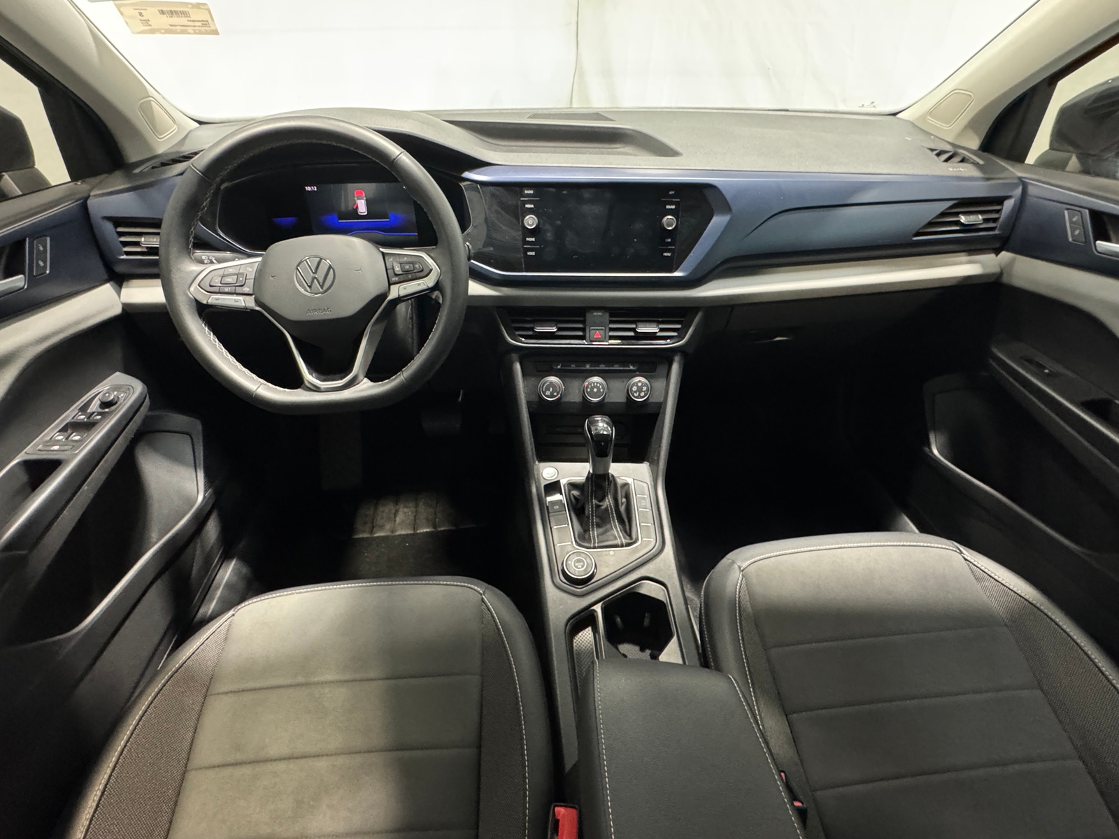 Thumbnail: 2022 Volkswagen Taos - 3