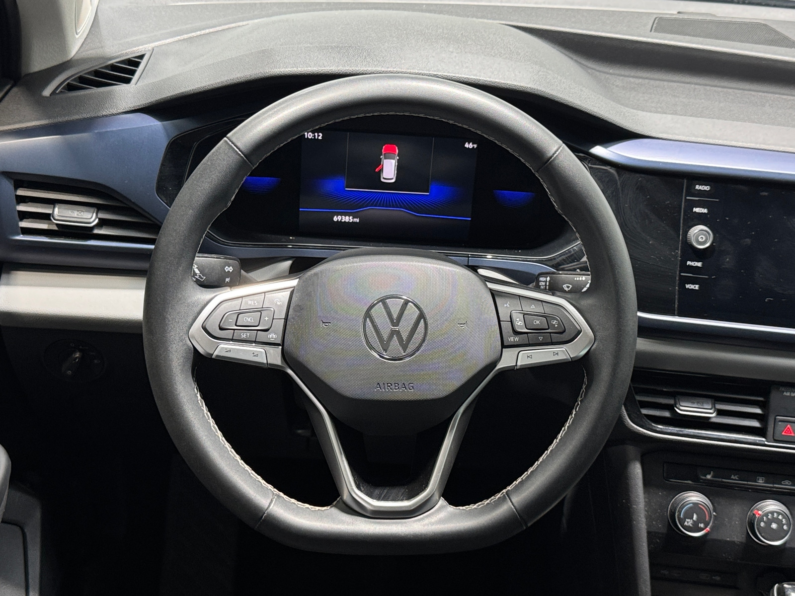 Thumbnail: 2022 Volkswagen Taos - 5