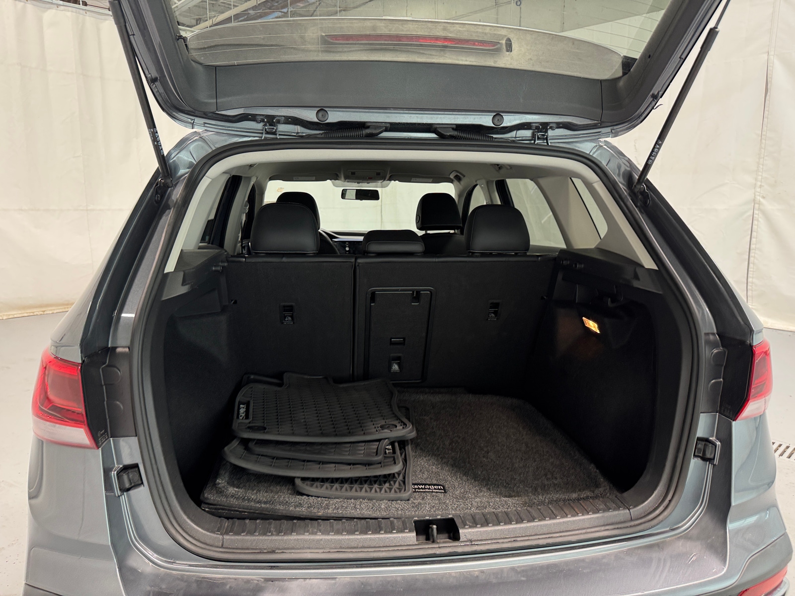 Thumbnail: 2022 Volkswagen Taos - 7