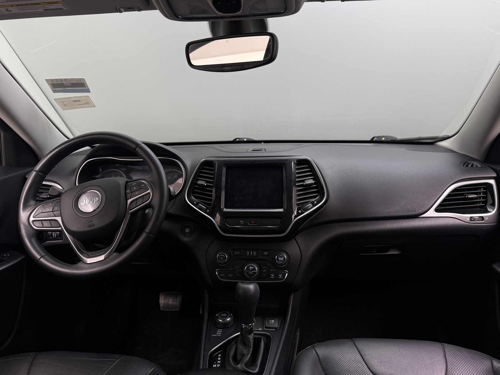 Thumbnail: 2019 Jeep Cherokee - 2