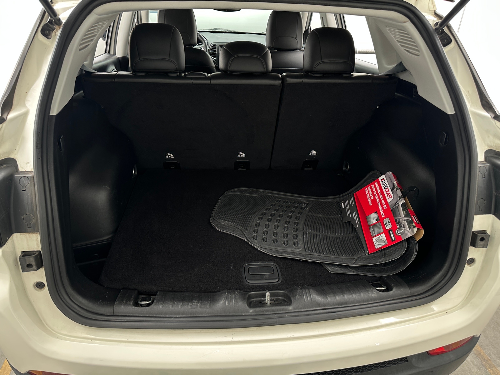 Thumbnail: 2018 Jeep Compass - 6