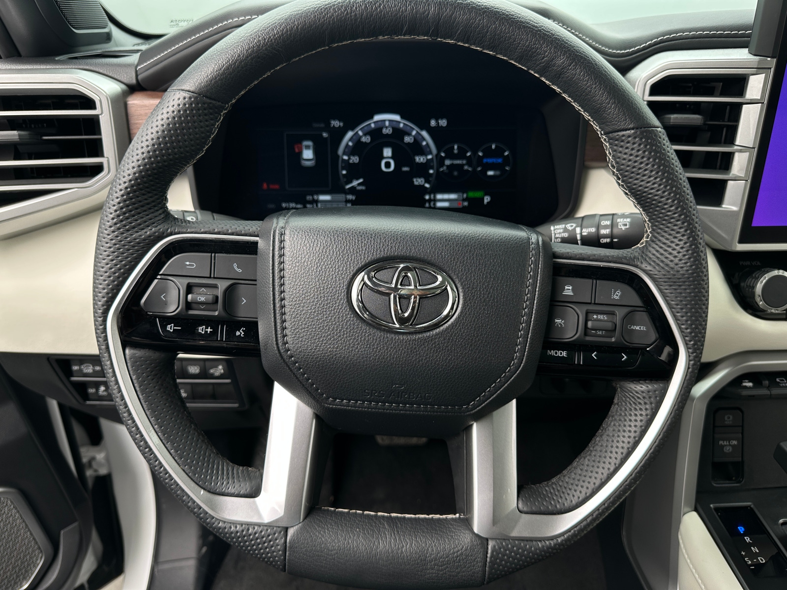 Thumbnail: 2024 Toyota Sequoia - 4