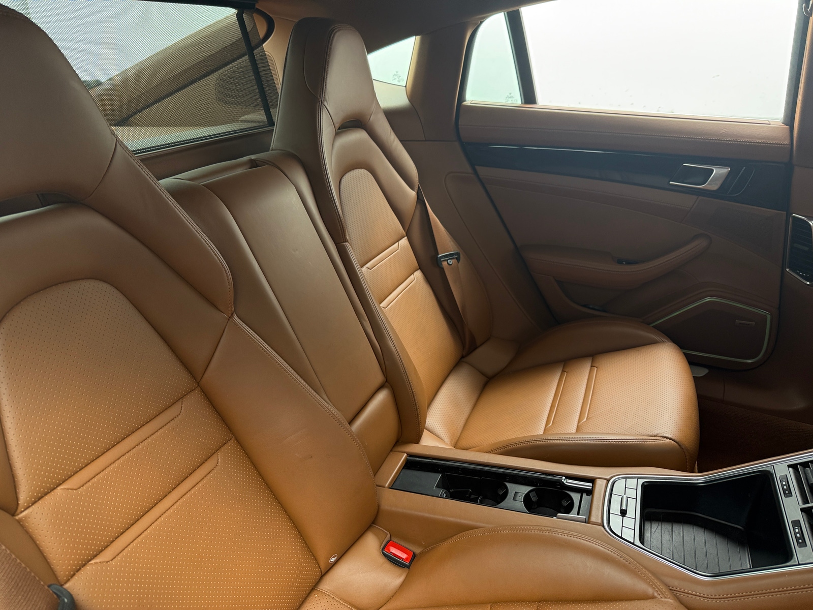 Thumbnail: 2020 Porsche Panamera - 6