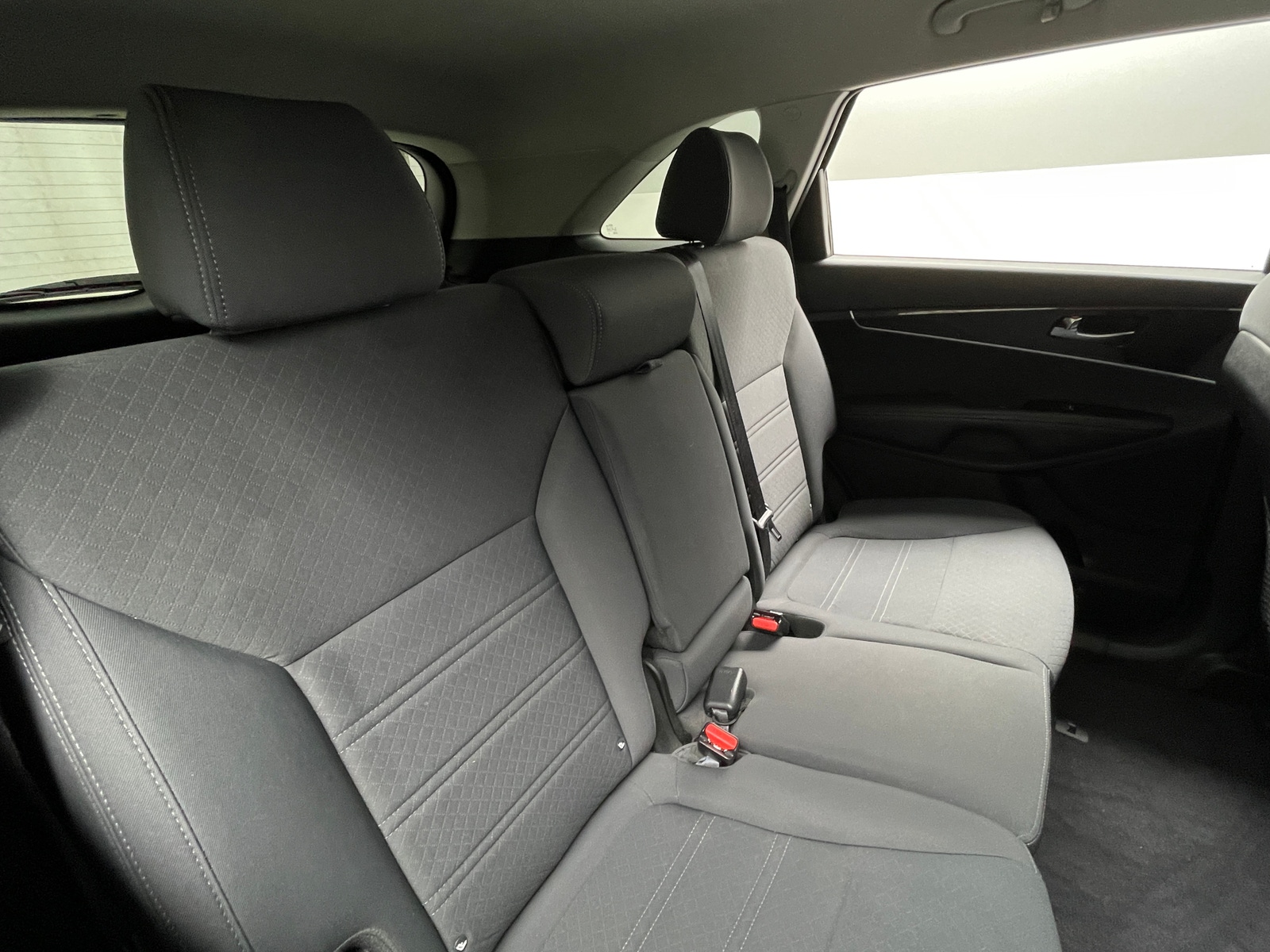 Thumbnail: 2016 Kia Sorento - 6