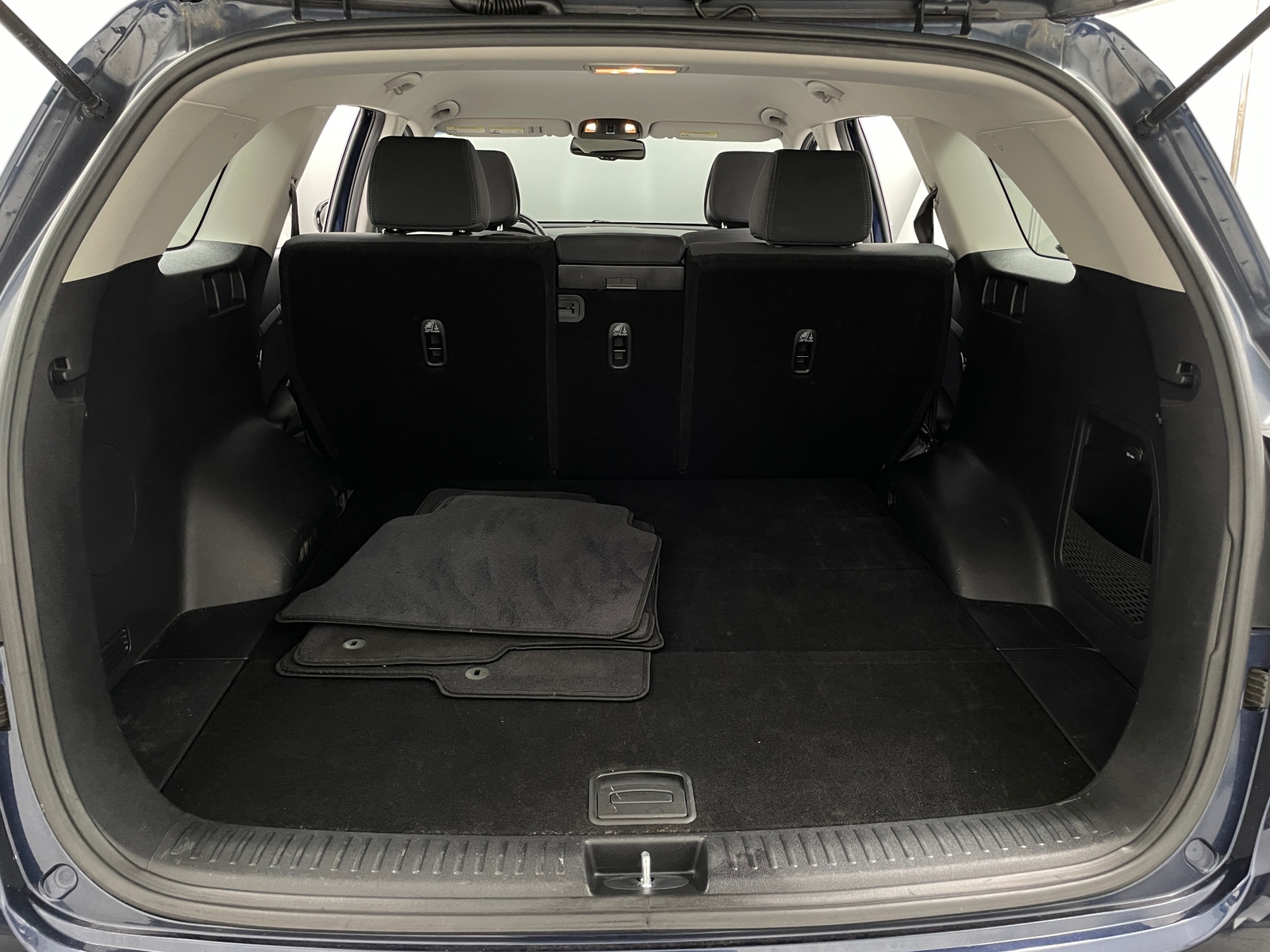 Thumbnail: 2016 Kia Sorento - 7