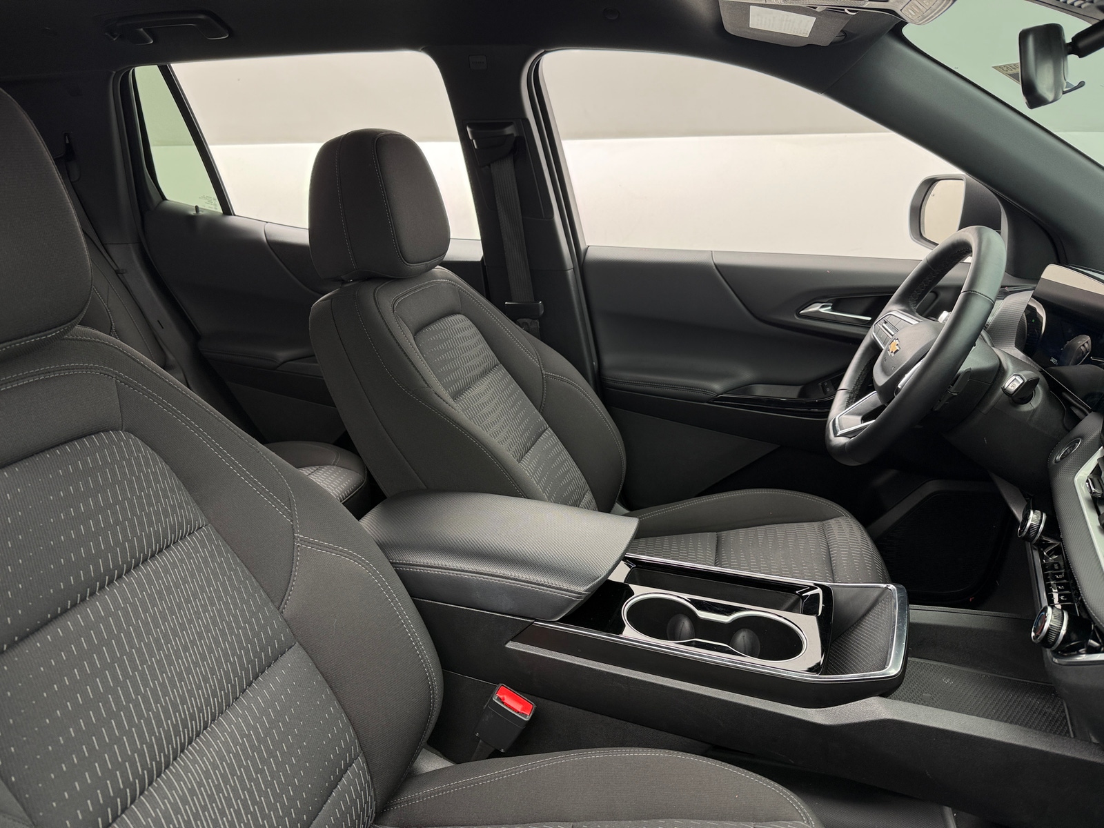 Thumbnail: 2025 Chevrolet Equinox - 2