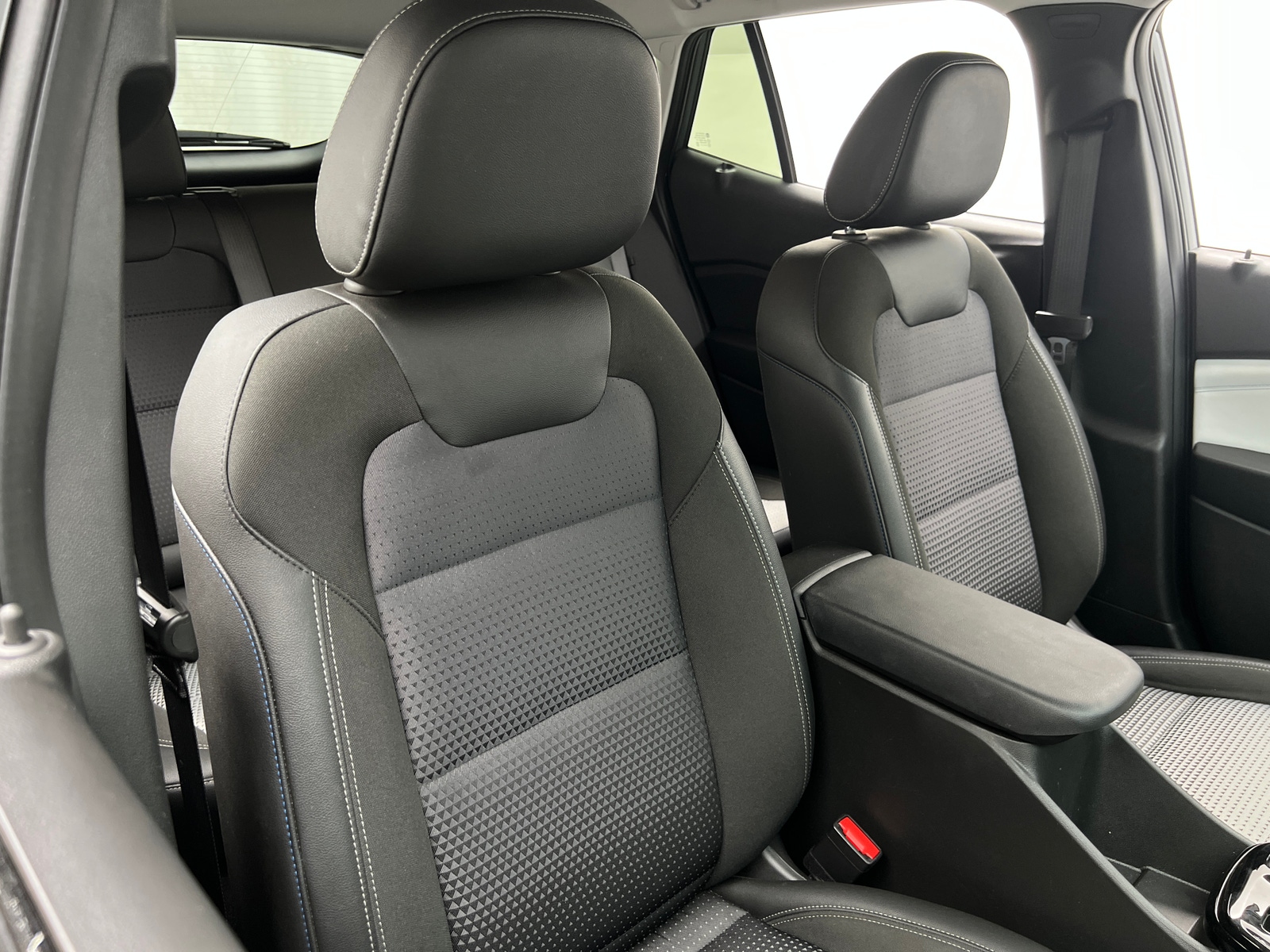 Thumbnail: 2025 Chevrolet Trax - 2