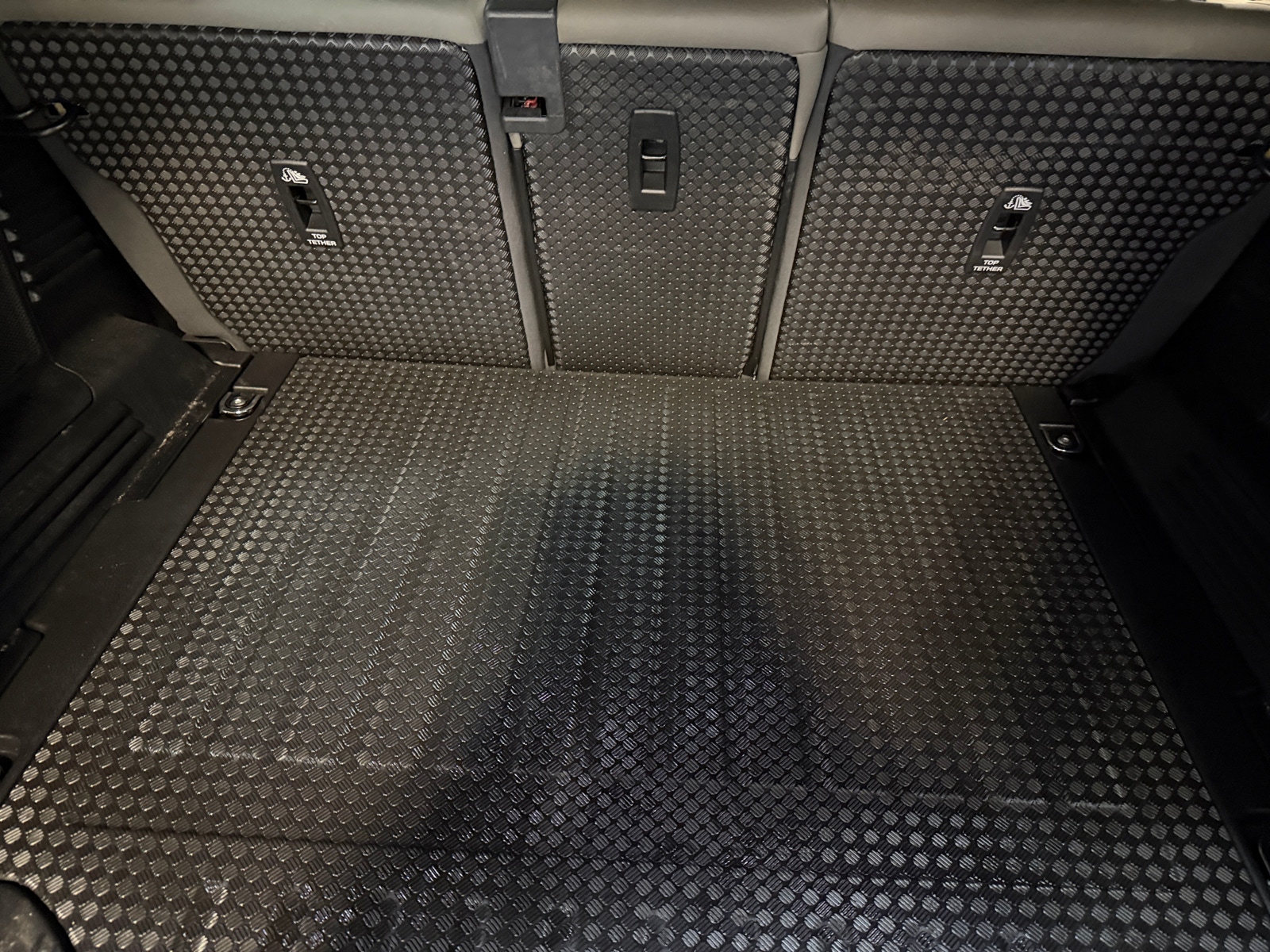 Thumbnail: 2023 Land Rover Defender - 6