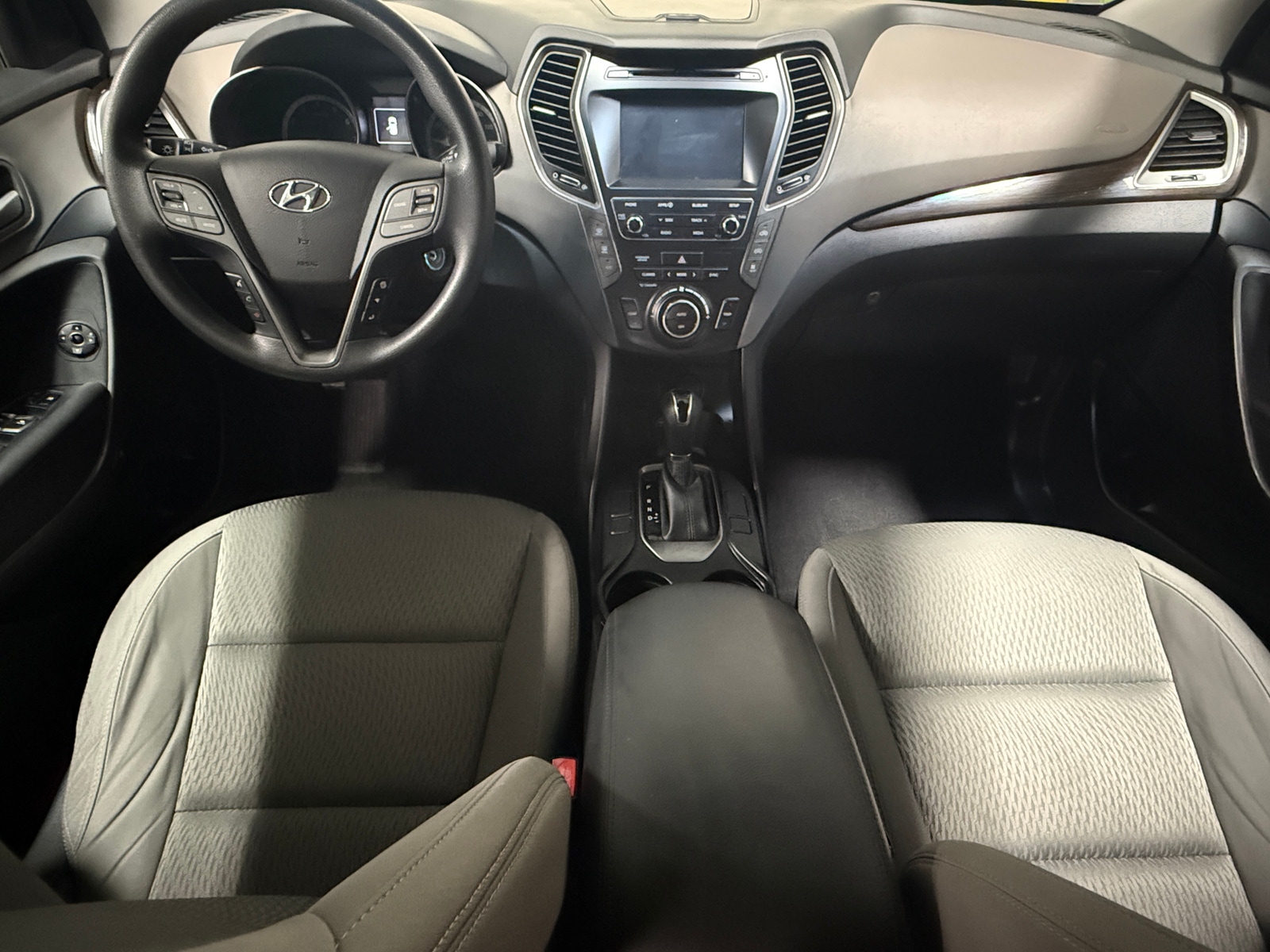 Thumbnail: 2018 Hyundai Santa Fe - 3