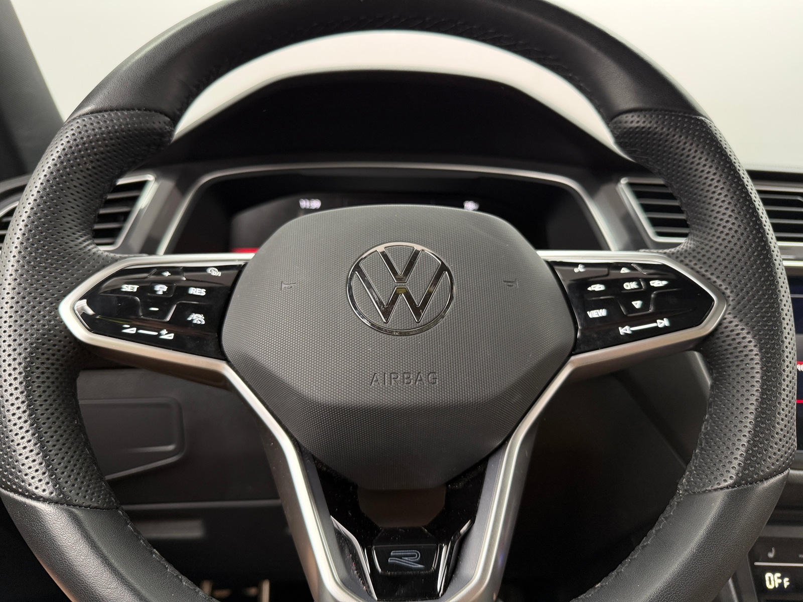 Thumbnail: 2024 Volkswagen Tiguan - 5