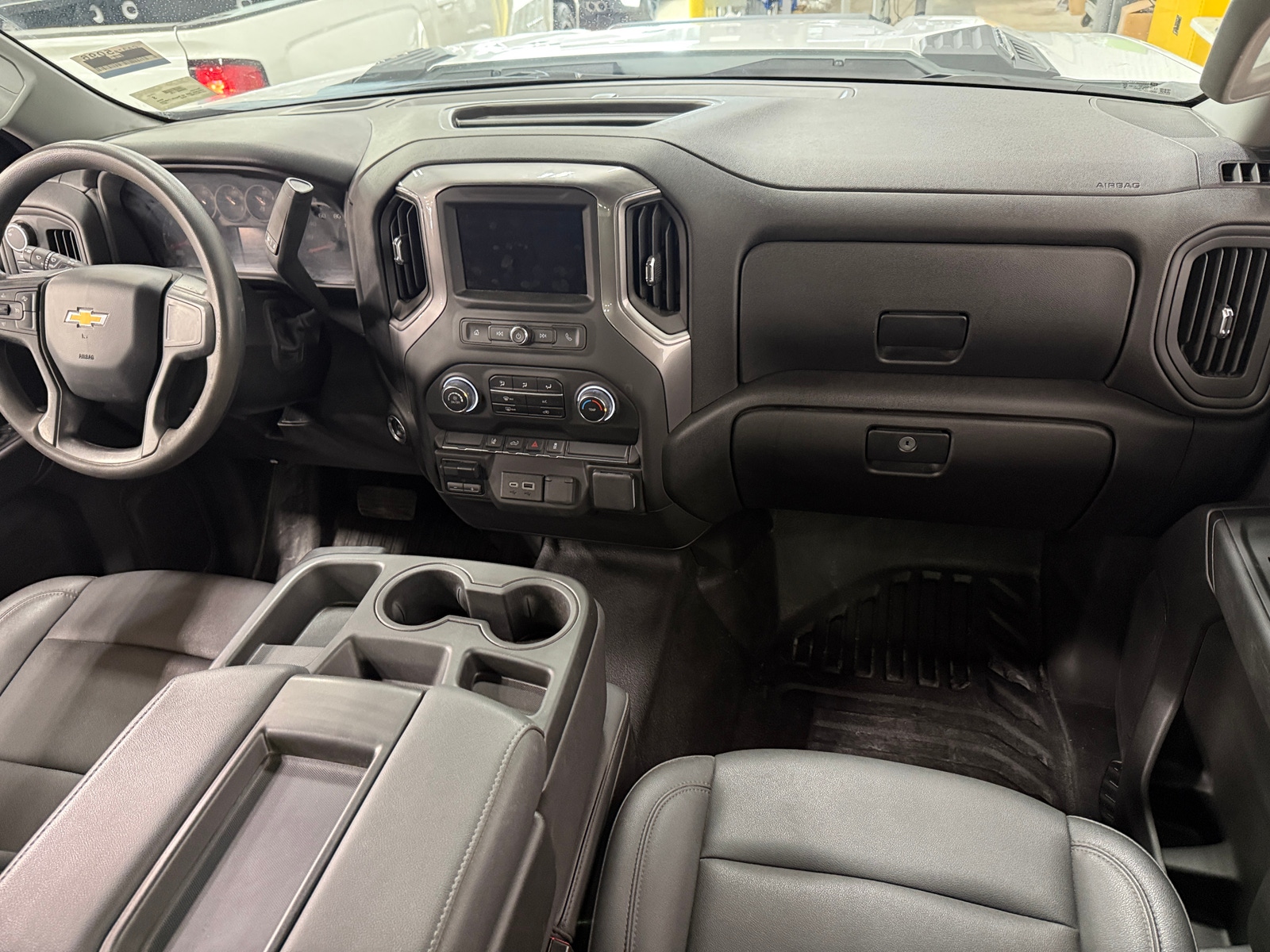 Thumbnail: 2025 Chevrolet Silverado 2500 - 2