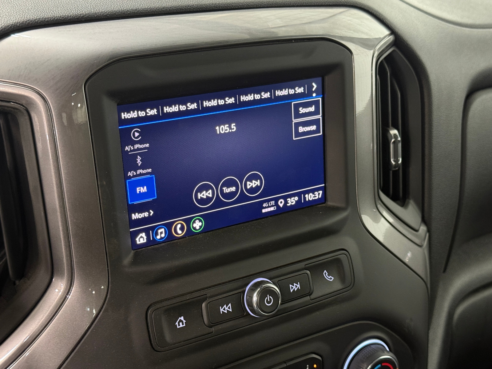 Thumbnail: 2025 Chevrolet Silverado 2500 - 3