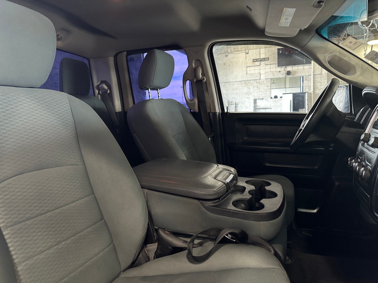 Thumbnail: 2019 RAM 1500 Classic - 2