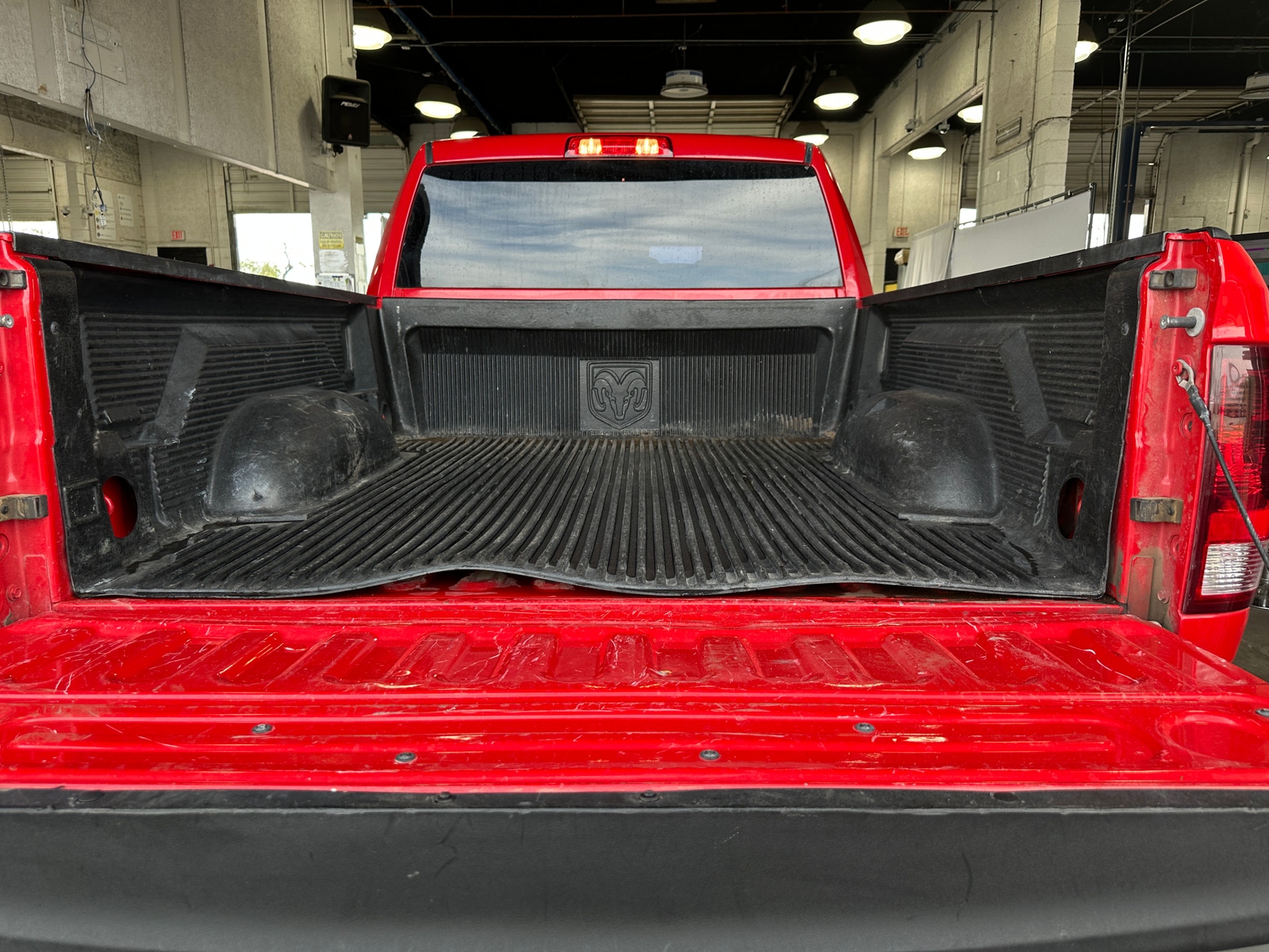 Thumbnail: 2019 RAM 1500 Classic - 7