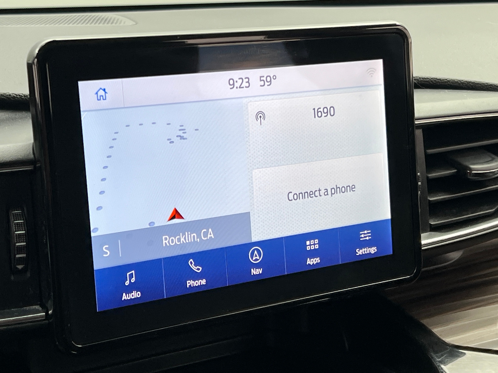 Thumbnail: 2021 Ford Explorer - 3