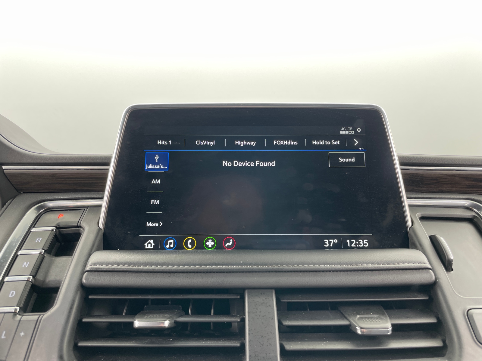 Thumbnail: 2021 Chevrolet Tahoe - 3