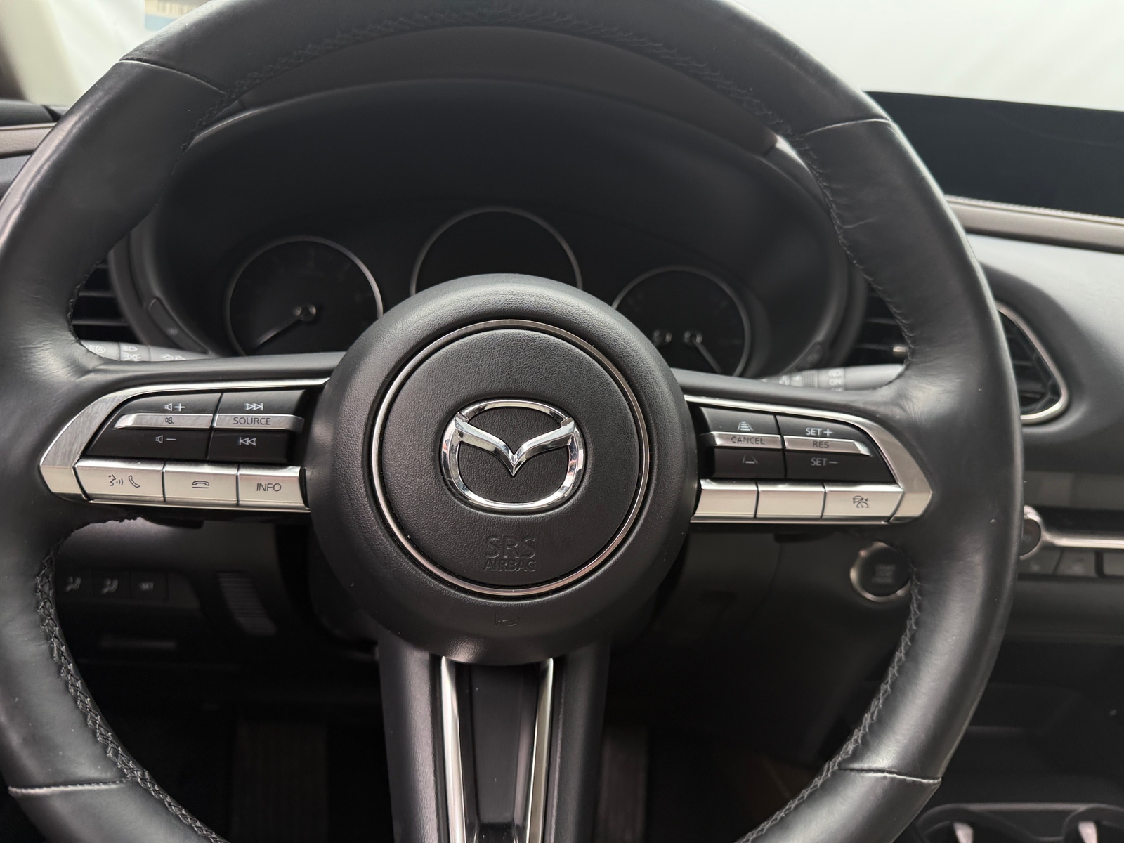 Thumbnail: 2023 Mazda CX-30 - 4