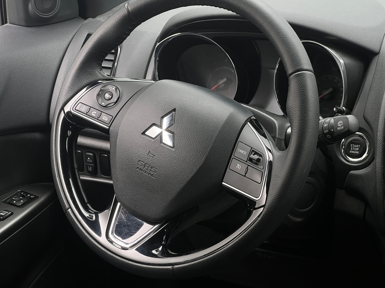 Thumbnail: 2024 Mitsubishi Outlander Sport - 4