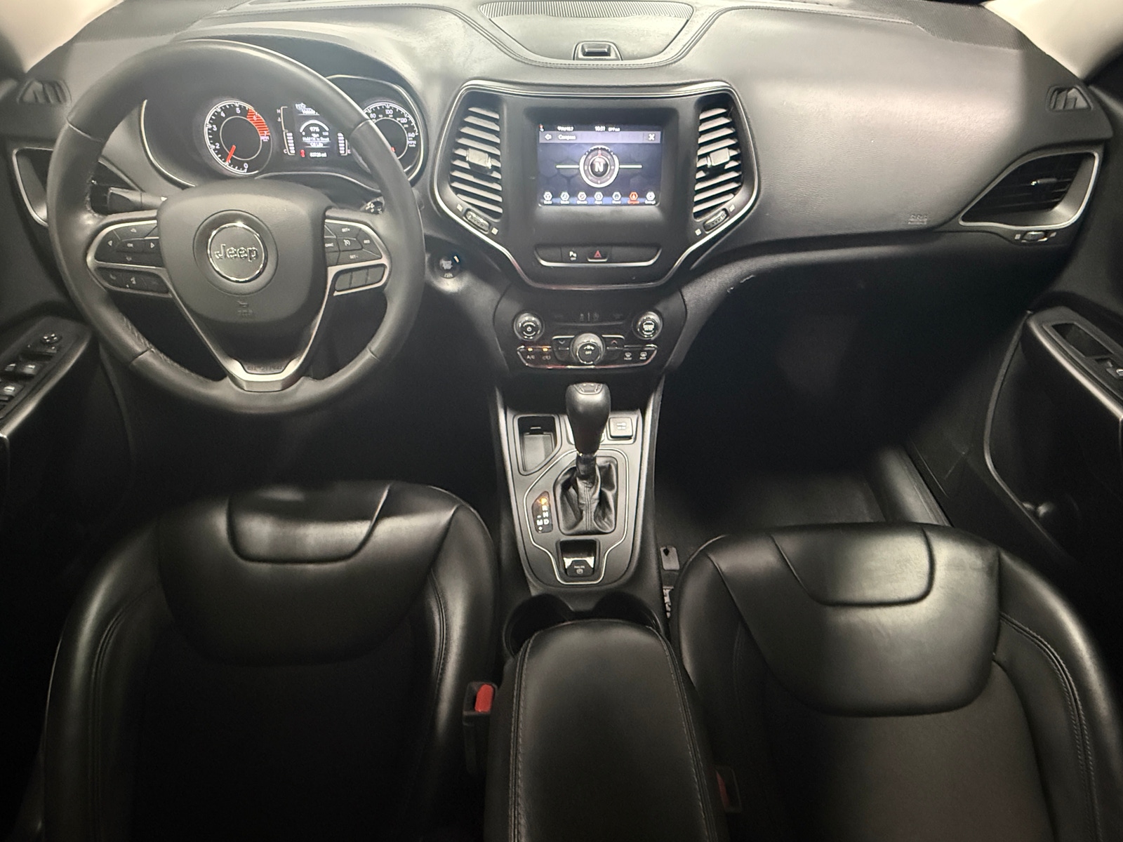 Thumbnail: 2020 Jeep Cherokee - 3