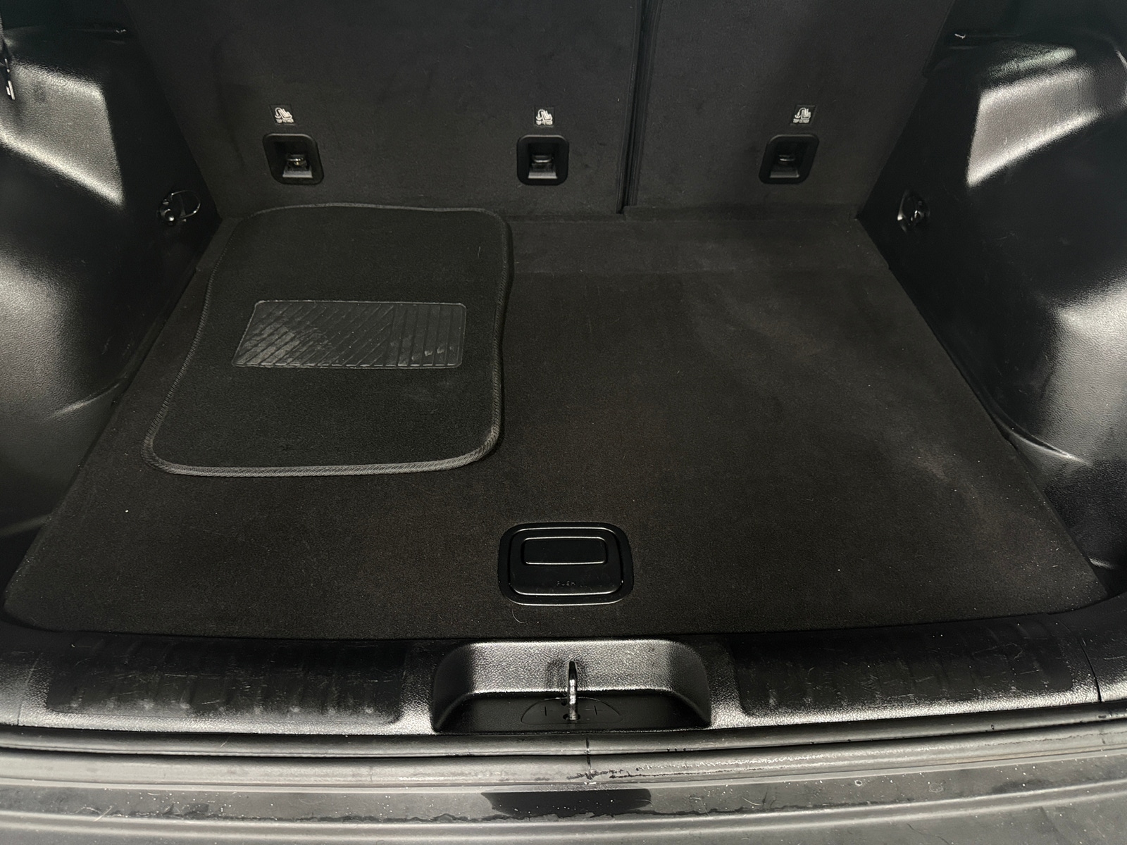 Thumbnail: 2020 Jeep Cherokee - 7