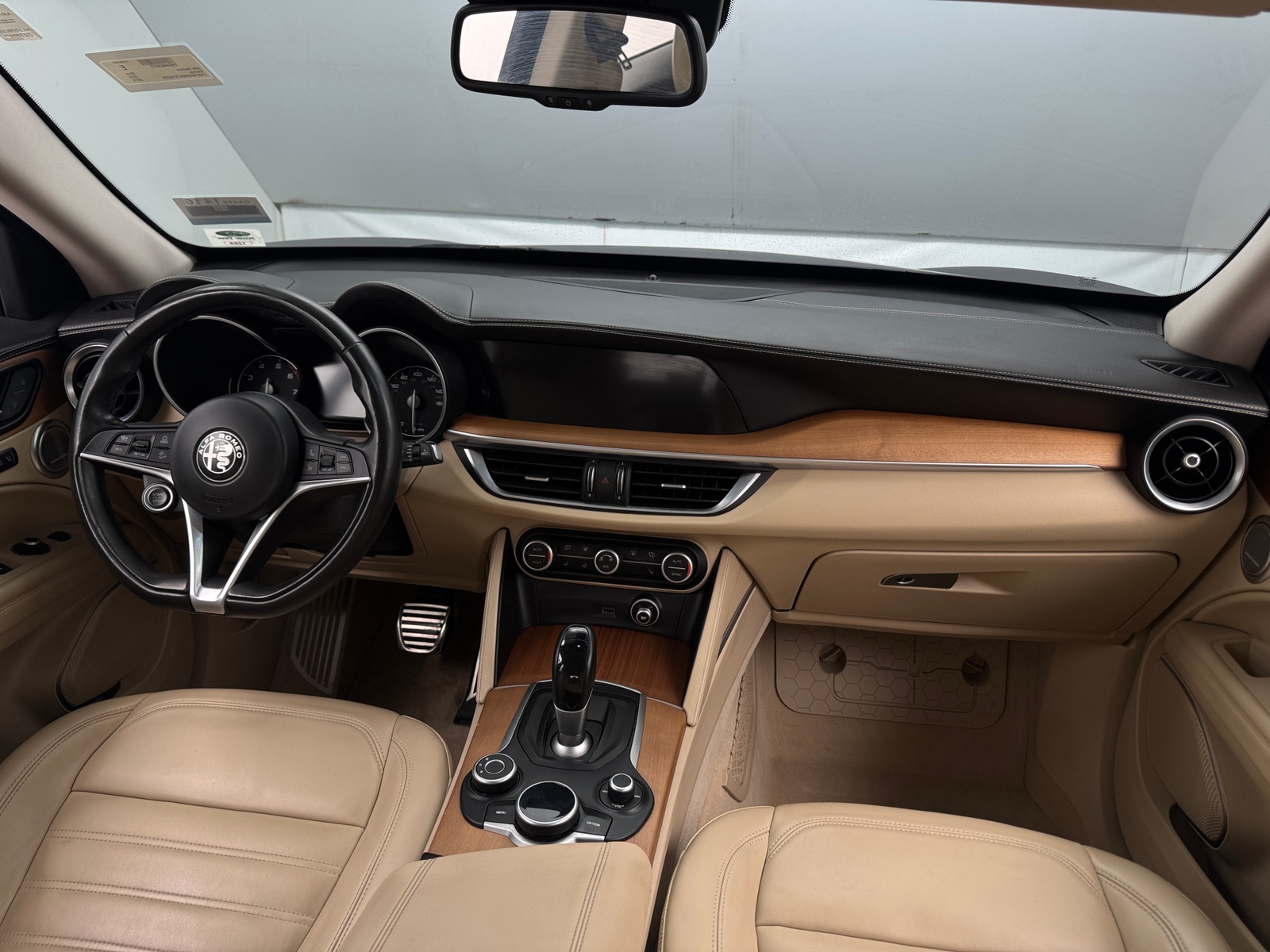 Thumbnail: 2019 Alfa Romeo Stelvio - 2