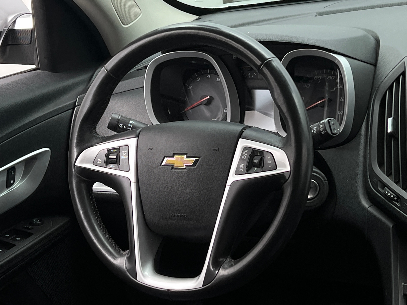 Thumbnail: 2017 Chevrolet Equinox - 5