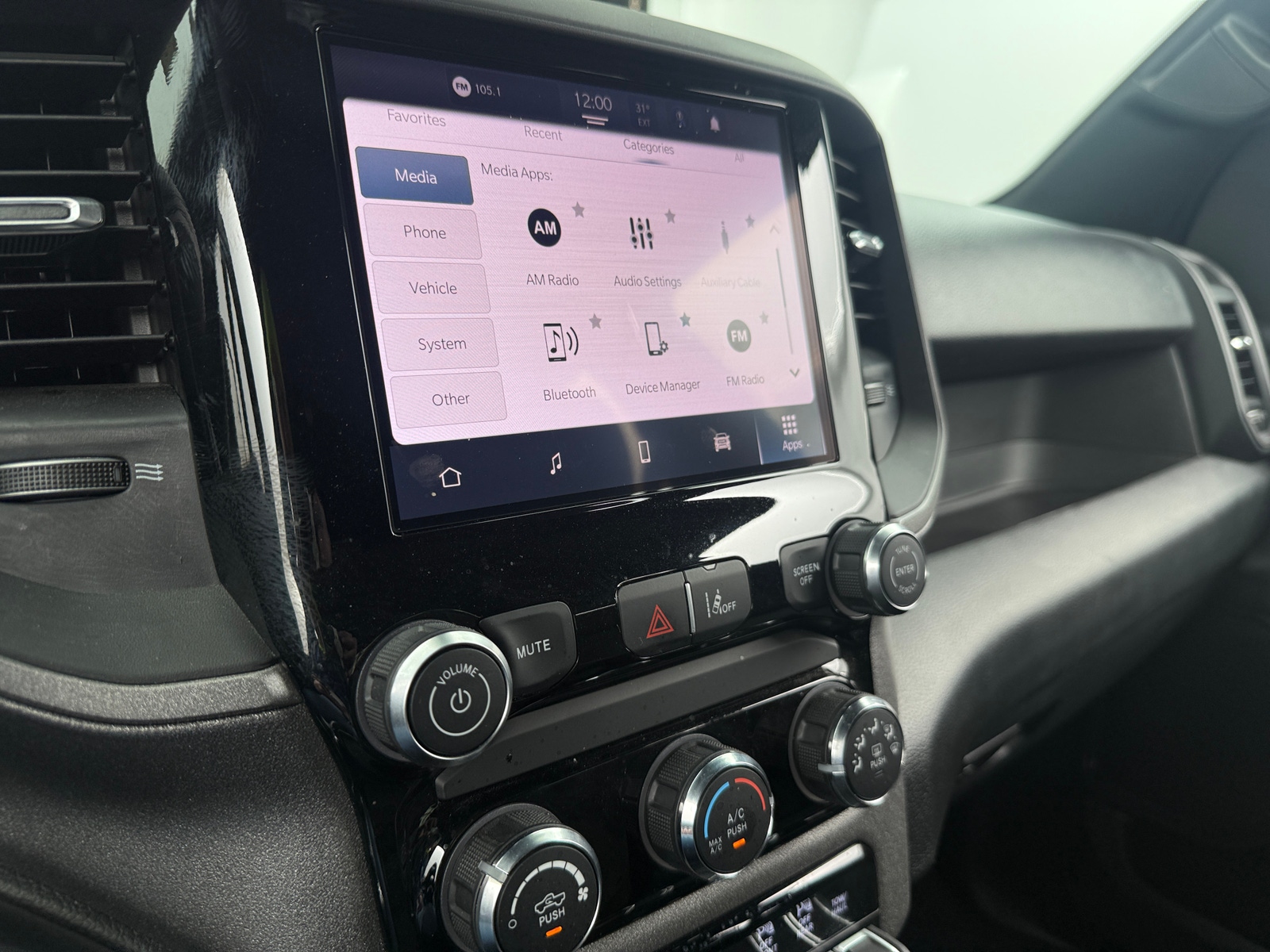 Thumbnail: 2025 RAM 1500 - 4